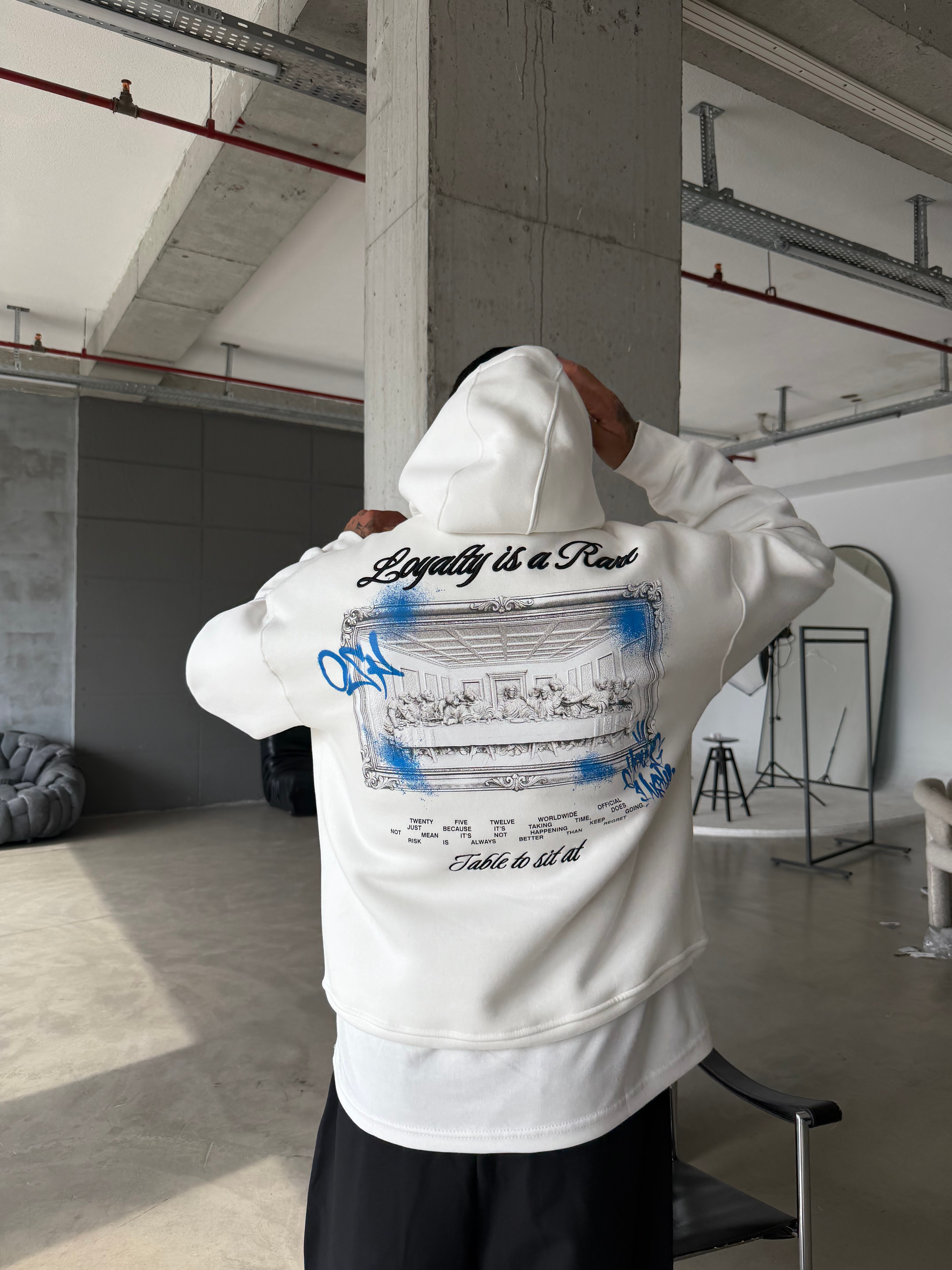 Loyalty Table Sırt Baskılı Oversize Hoodie