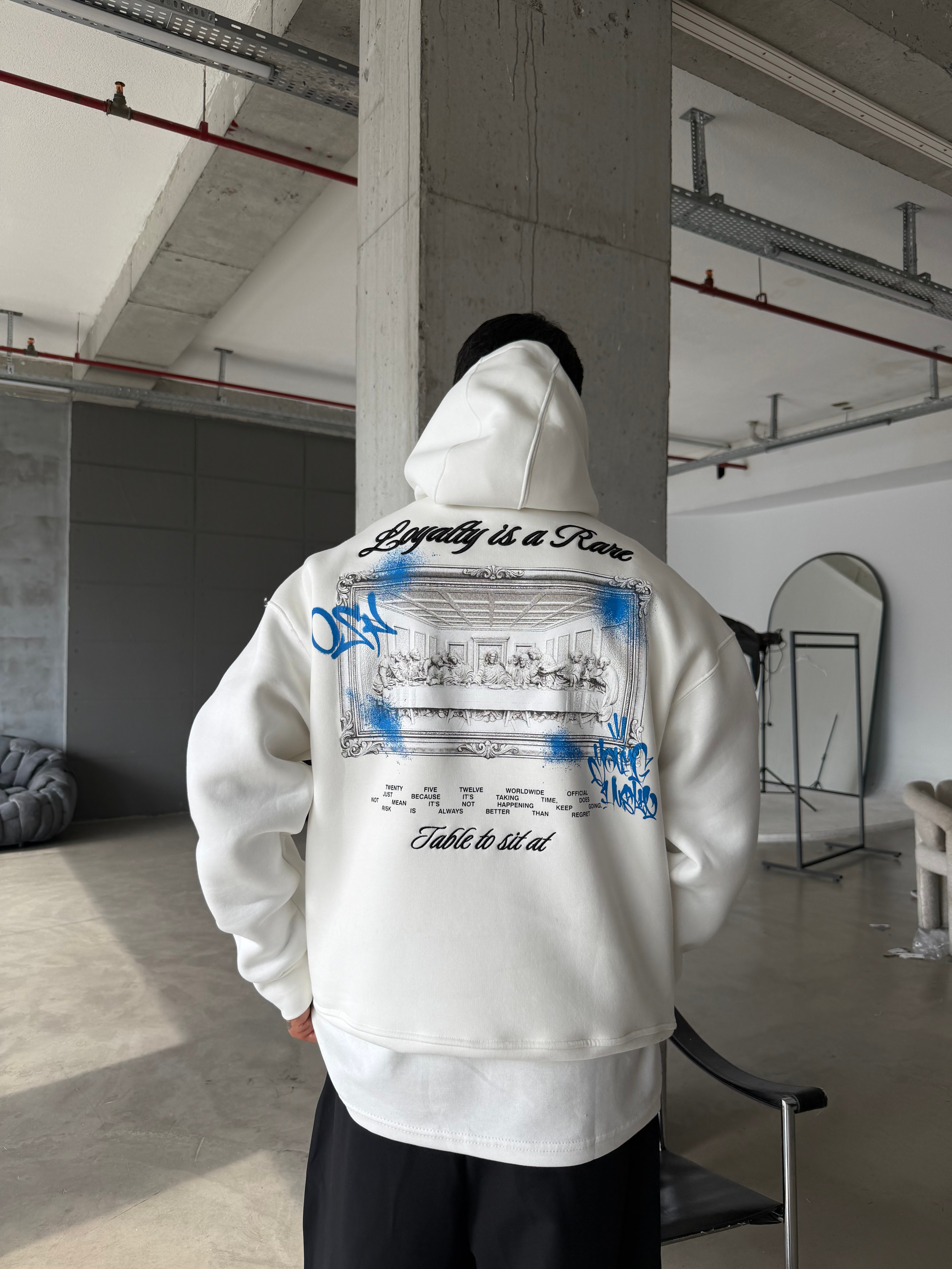 Loyalty Table Sırt Baskılı Oversize Hoodie