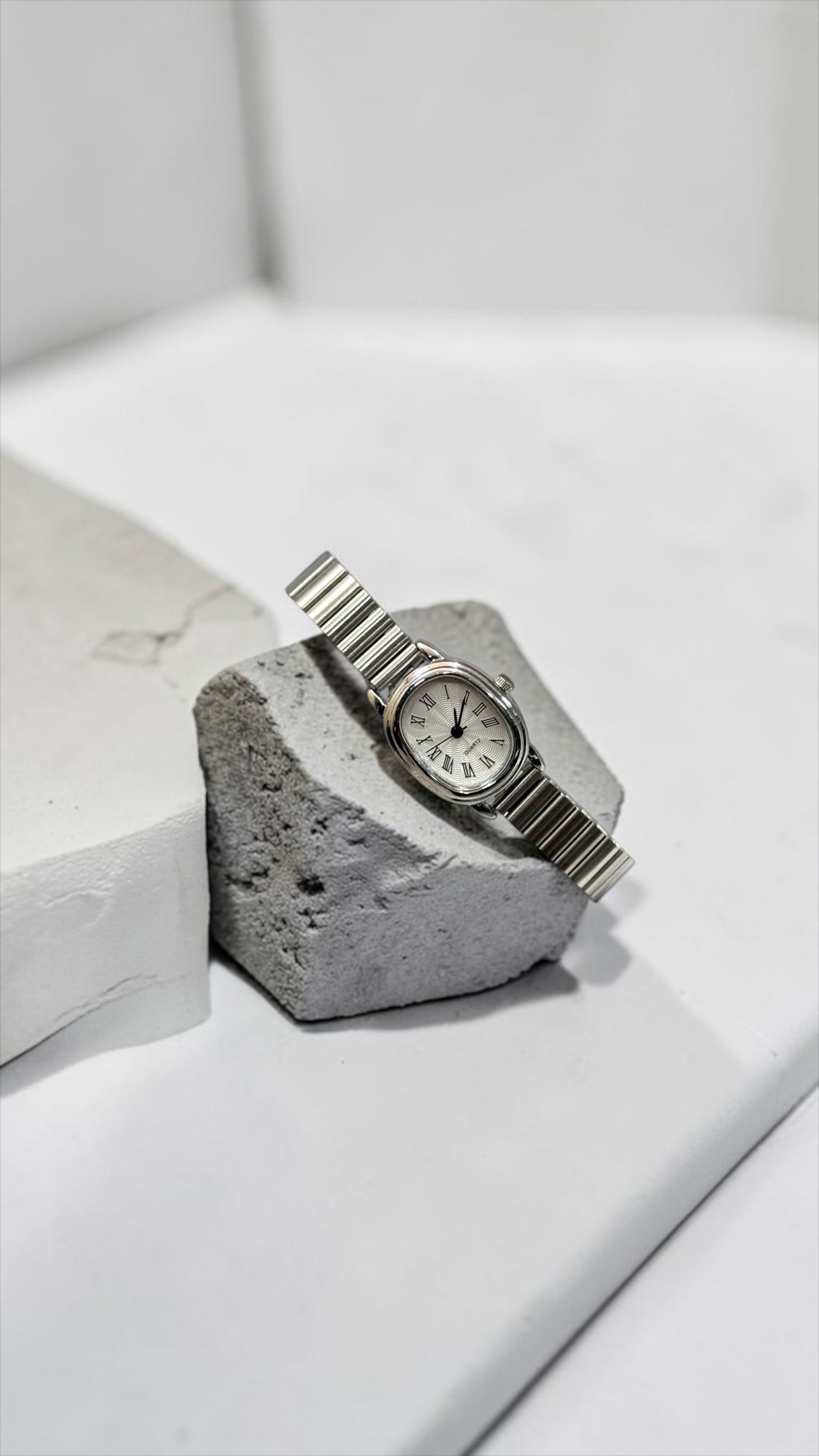 Minimal Vintage Watch