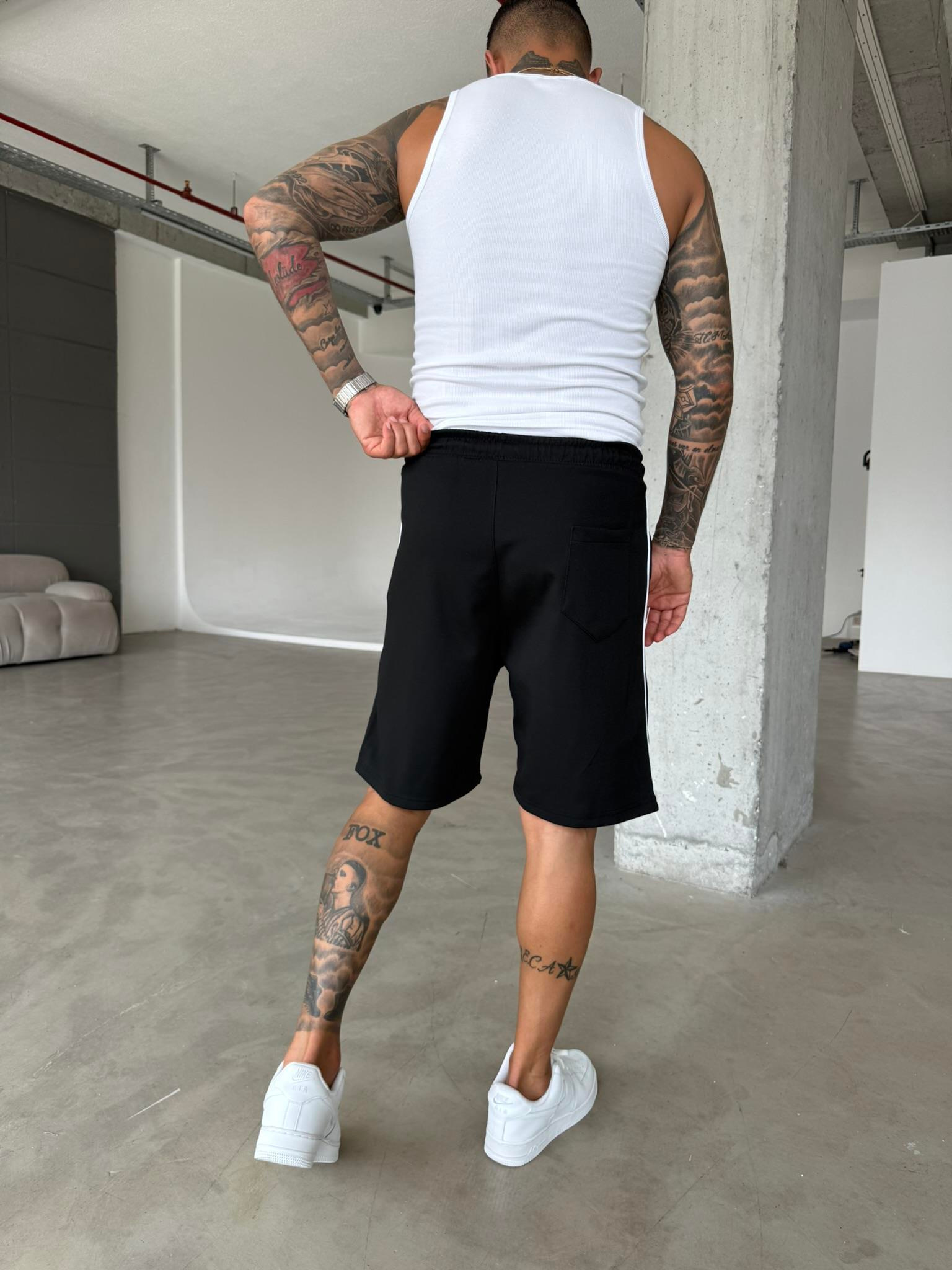 NK Cizgili Şort - Siyah