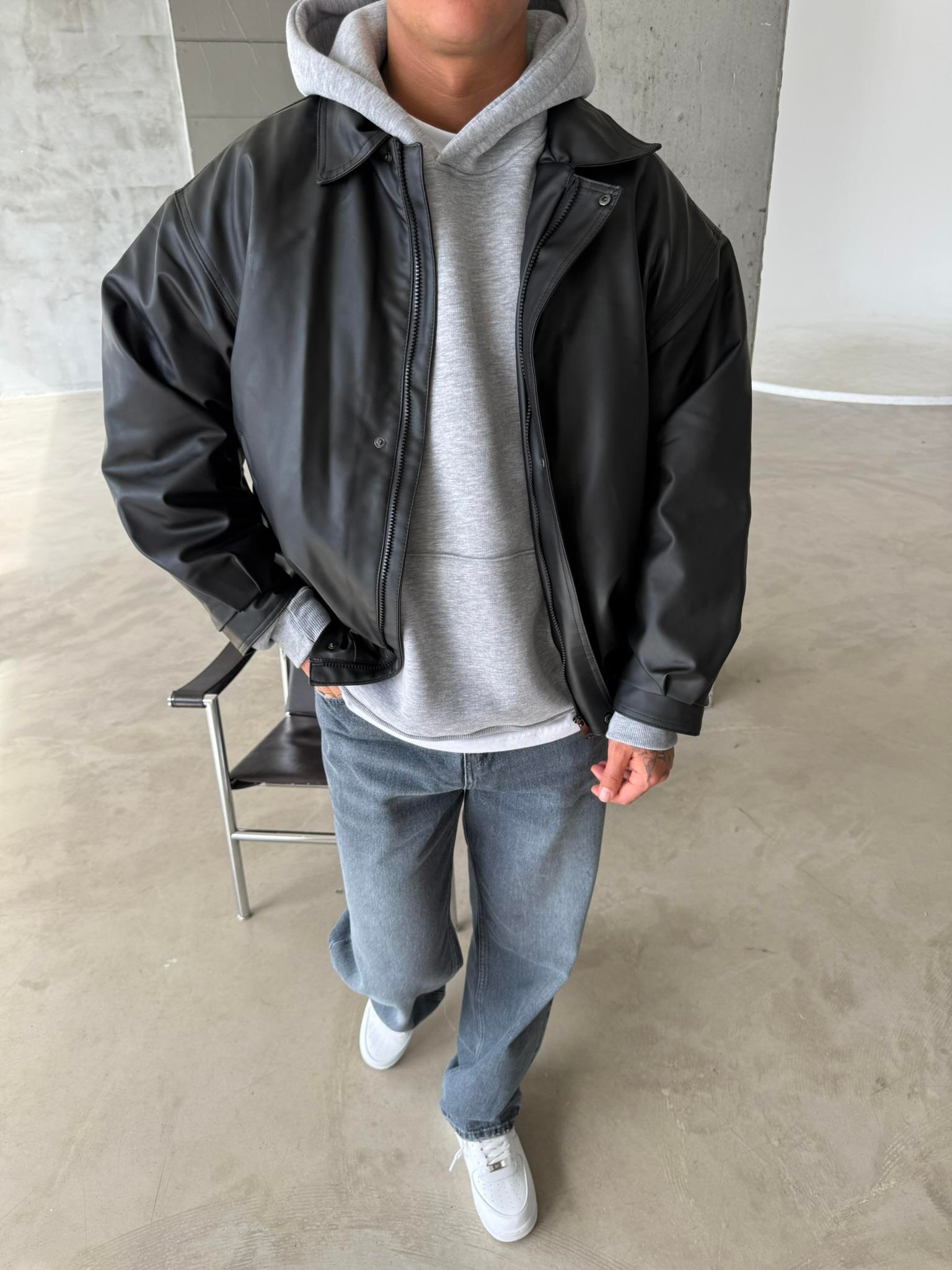 Oversize Fermuarlı ve Çıtçıtlı Deri Ceket