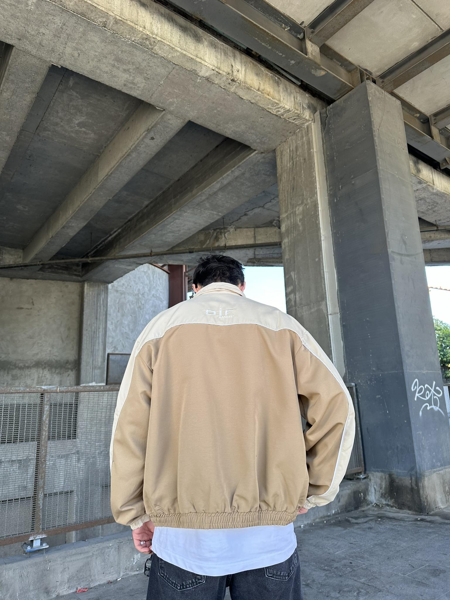 Oversize 'Vibrant House' Baskılı Fermuarlı Paraşüt Zip Hırka Bej