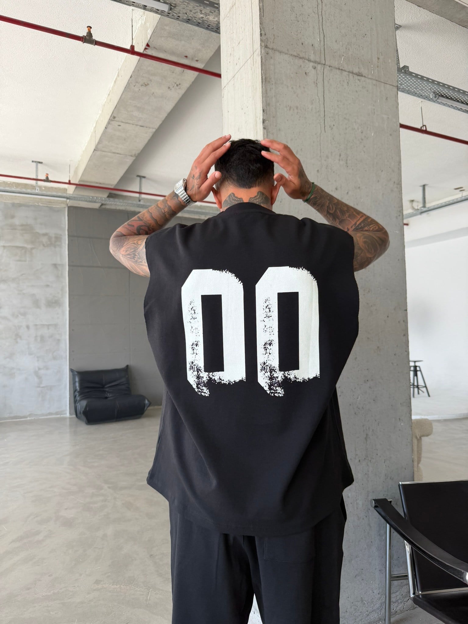 Premium 00 Esnce TM Sıfır Kol T-Shirt - Siyah