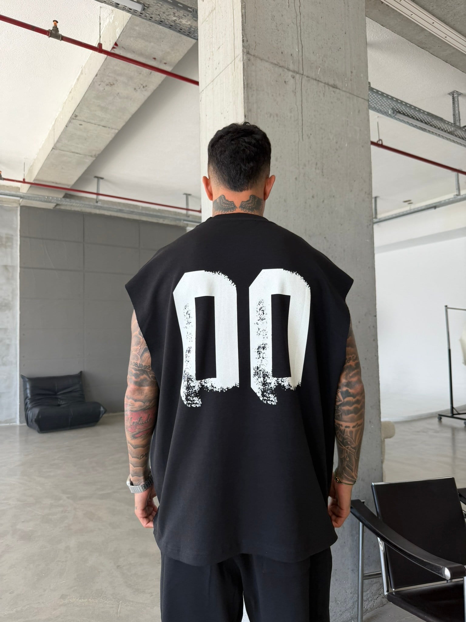 Premium 00 Esnce TM Sıfır Kol T-Shirt - Siyah