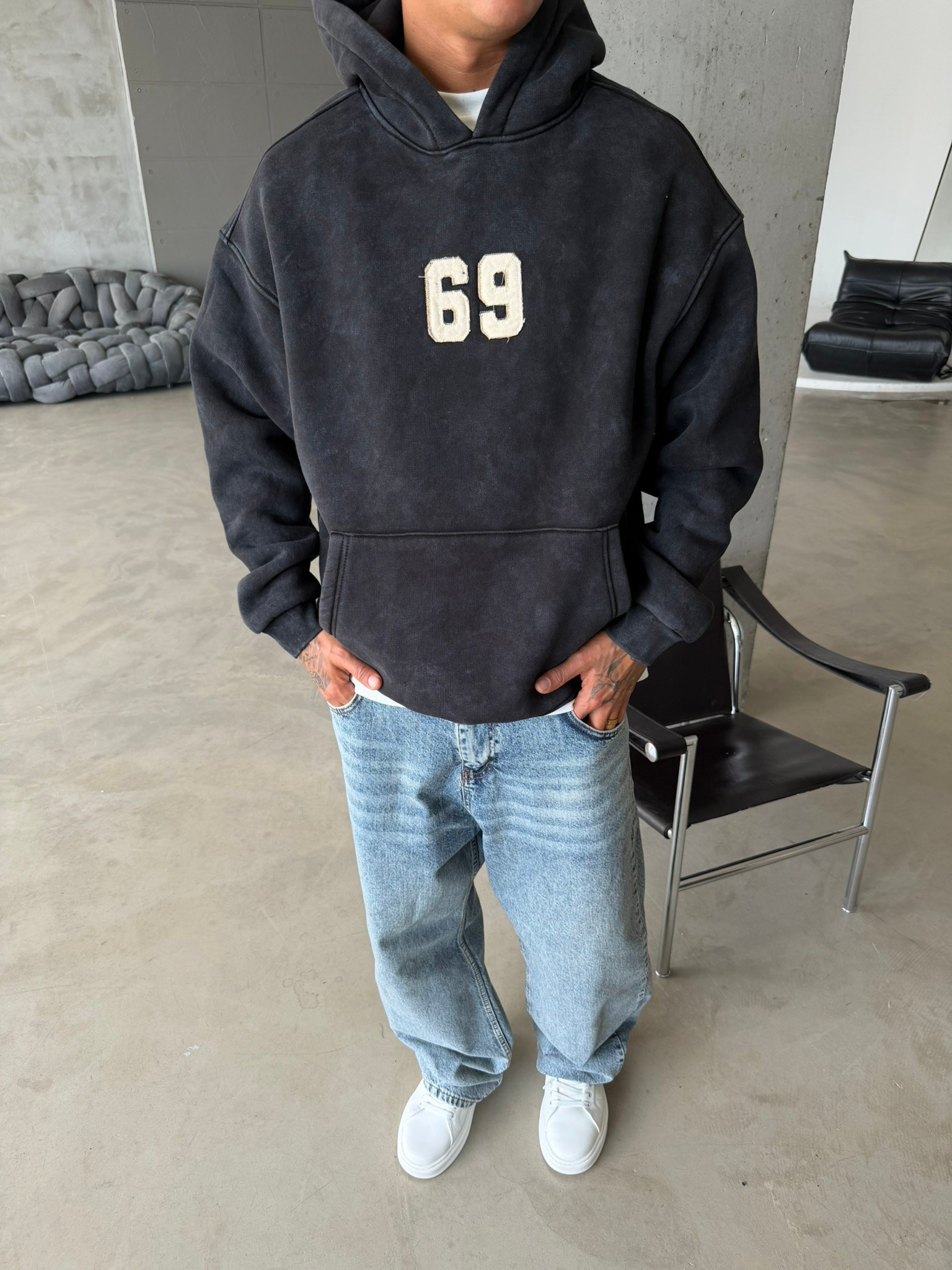 Premium Acid Yıkama 69 Nakışlı Sweat