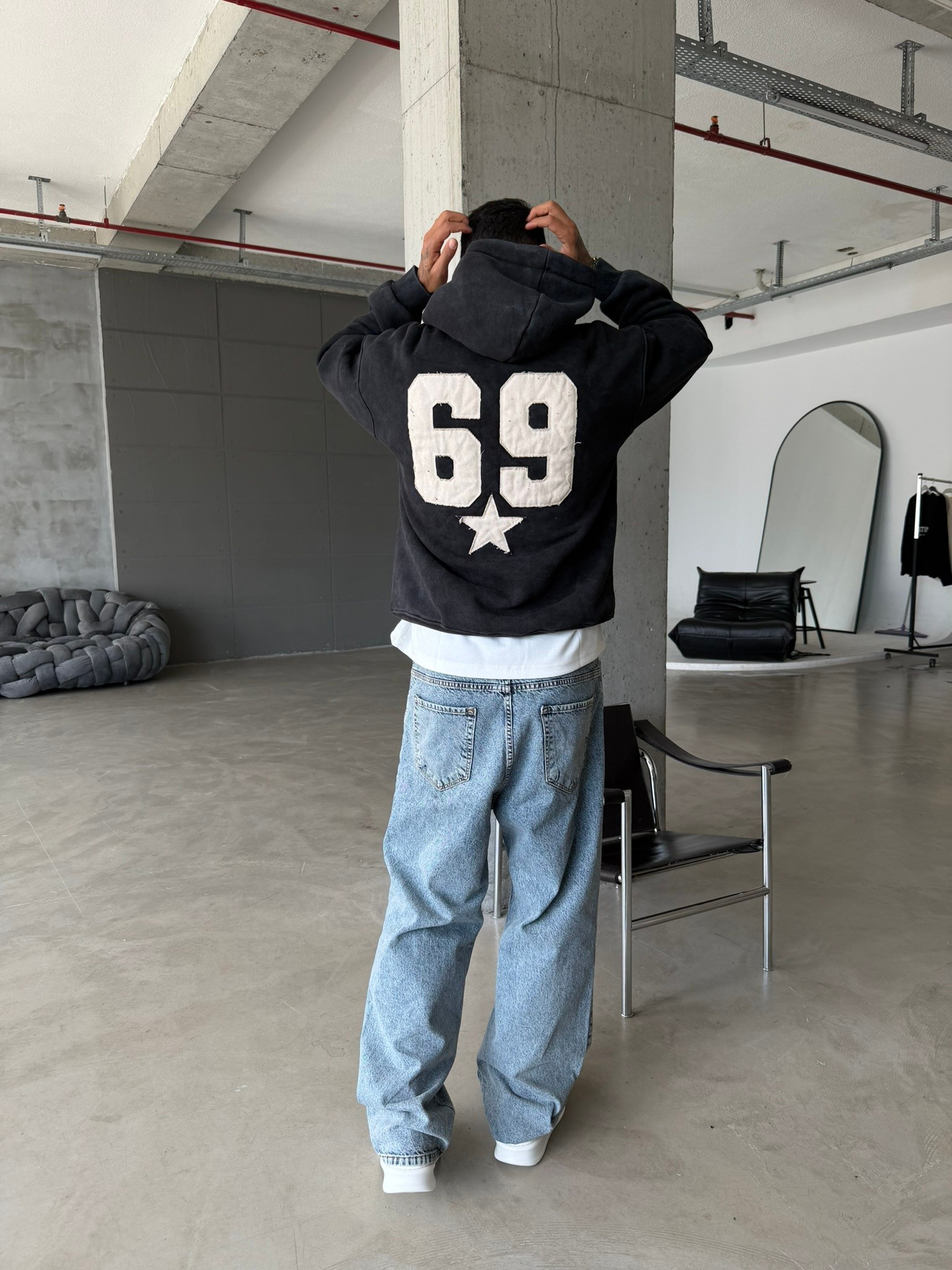 Premium Acid Yıkama 69 Nakışlı Sweat