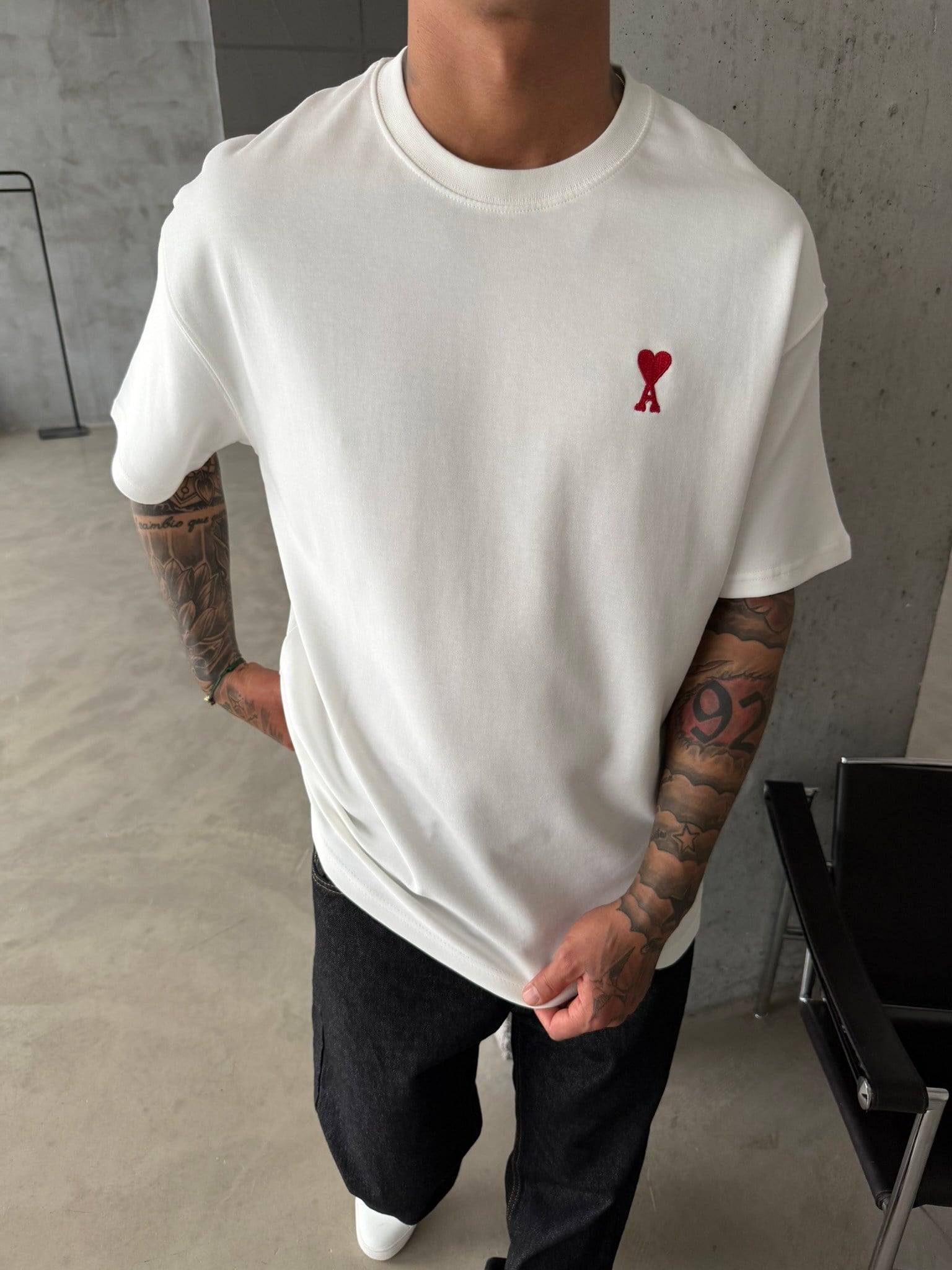 Premium Minimal Nakış A Kalp T-Shirt - Beyaz