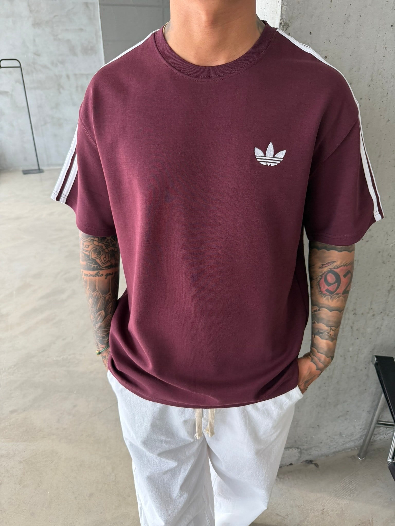 Premium Nakışlı Şeritli T-Shirt - Bordo