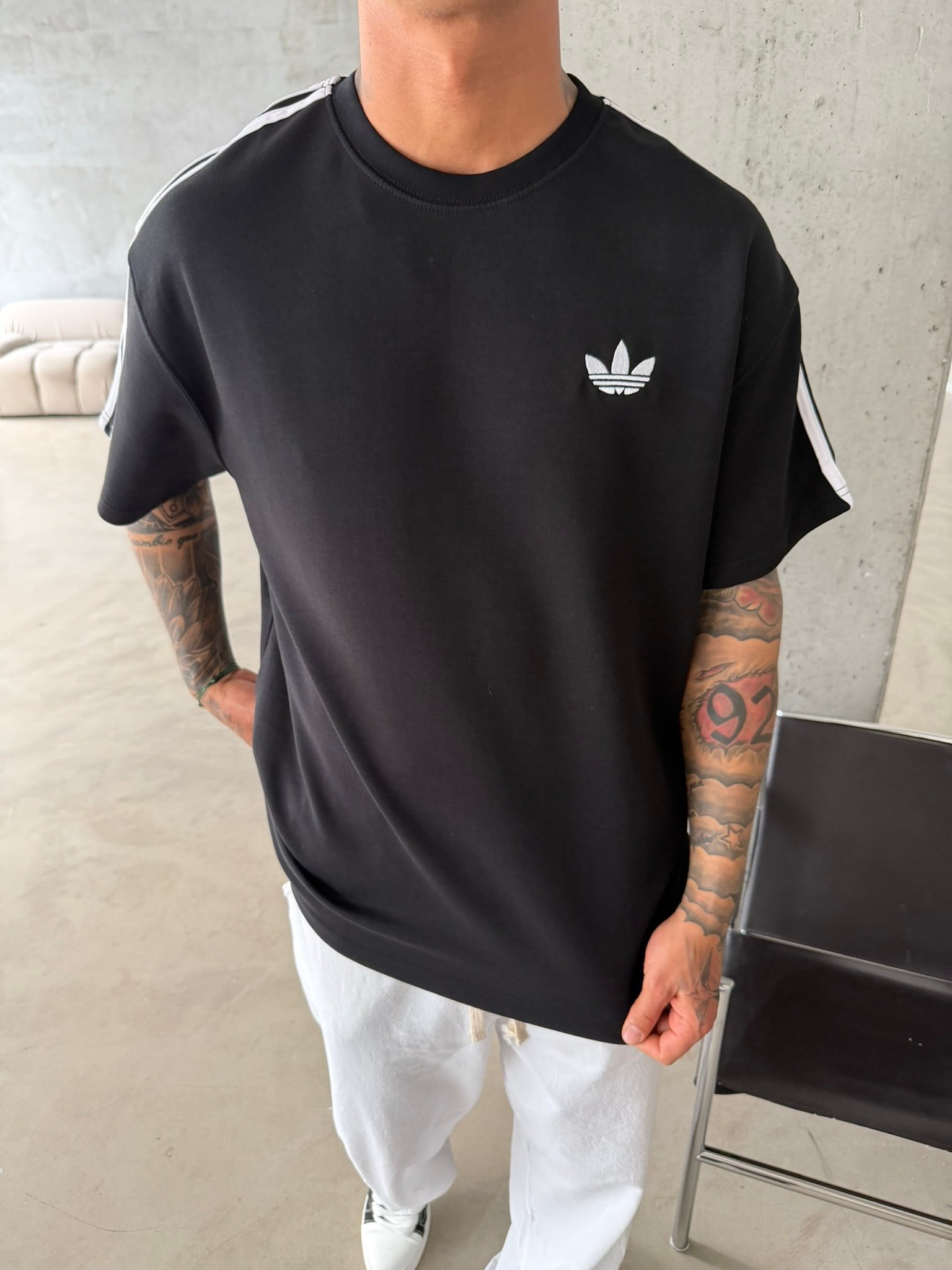 Premium Nakışlı Şeritli T-Shirt - Siyah