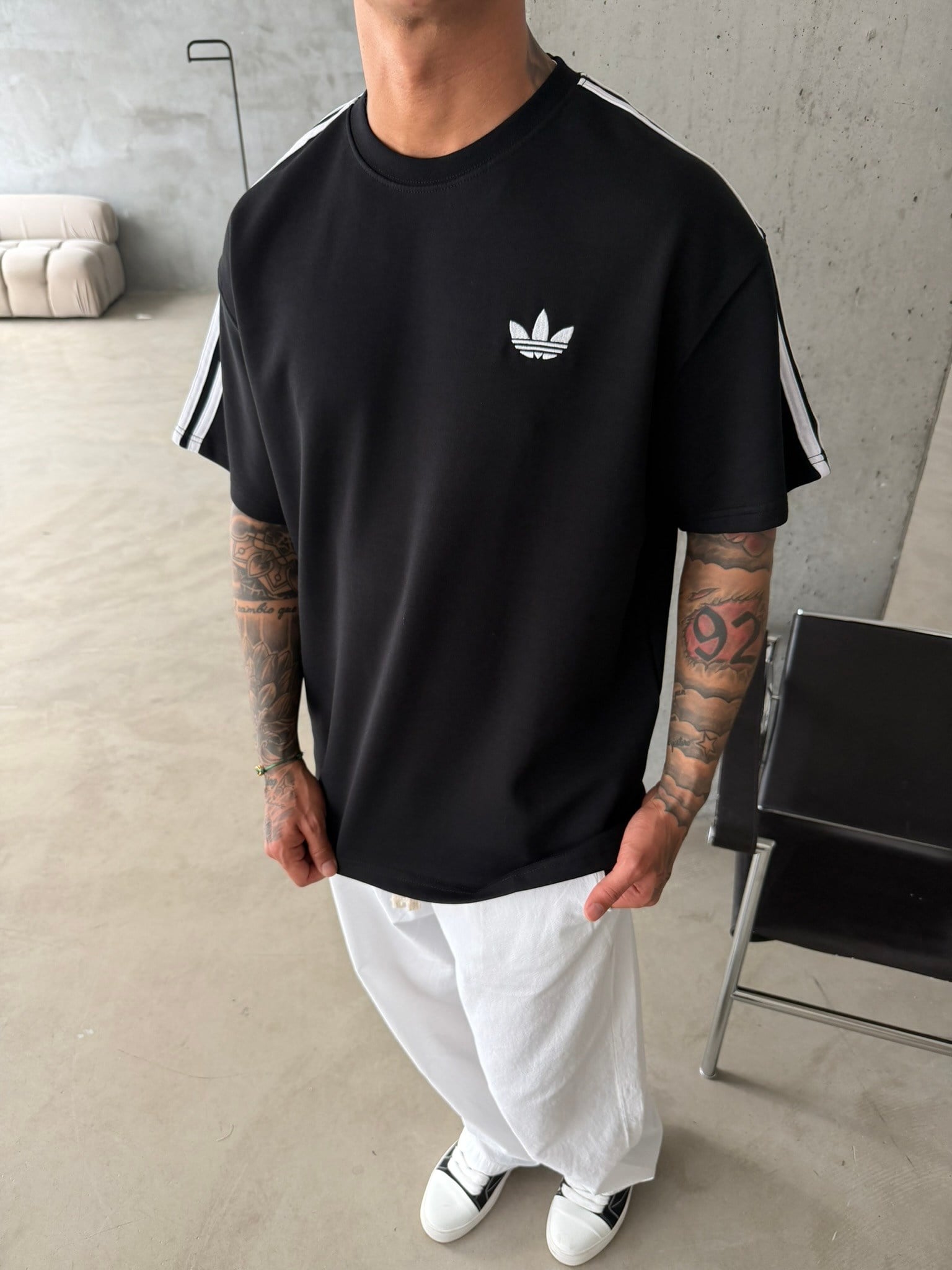 Premium Nakışlı Şeritli T-Shirt - Siyah