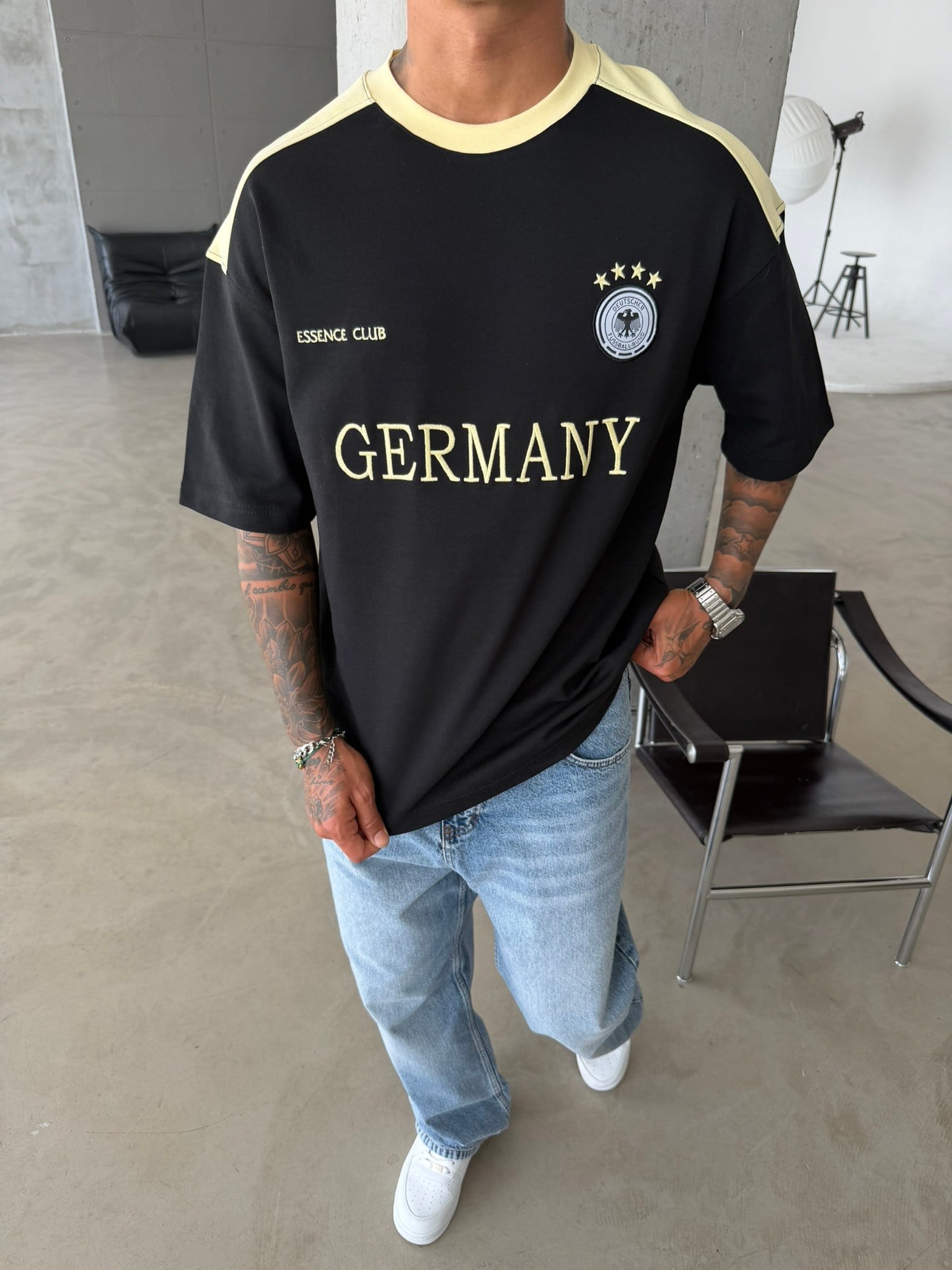 Retro Germany Style Basic T-Shirt - Siyah
