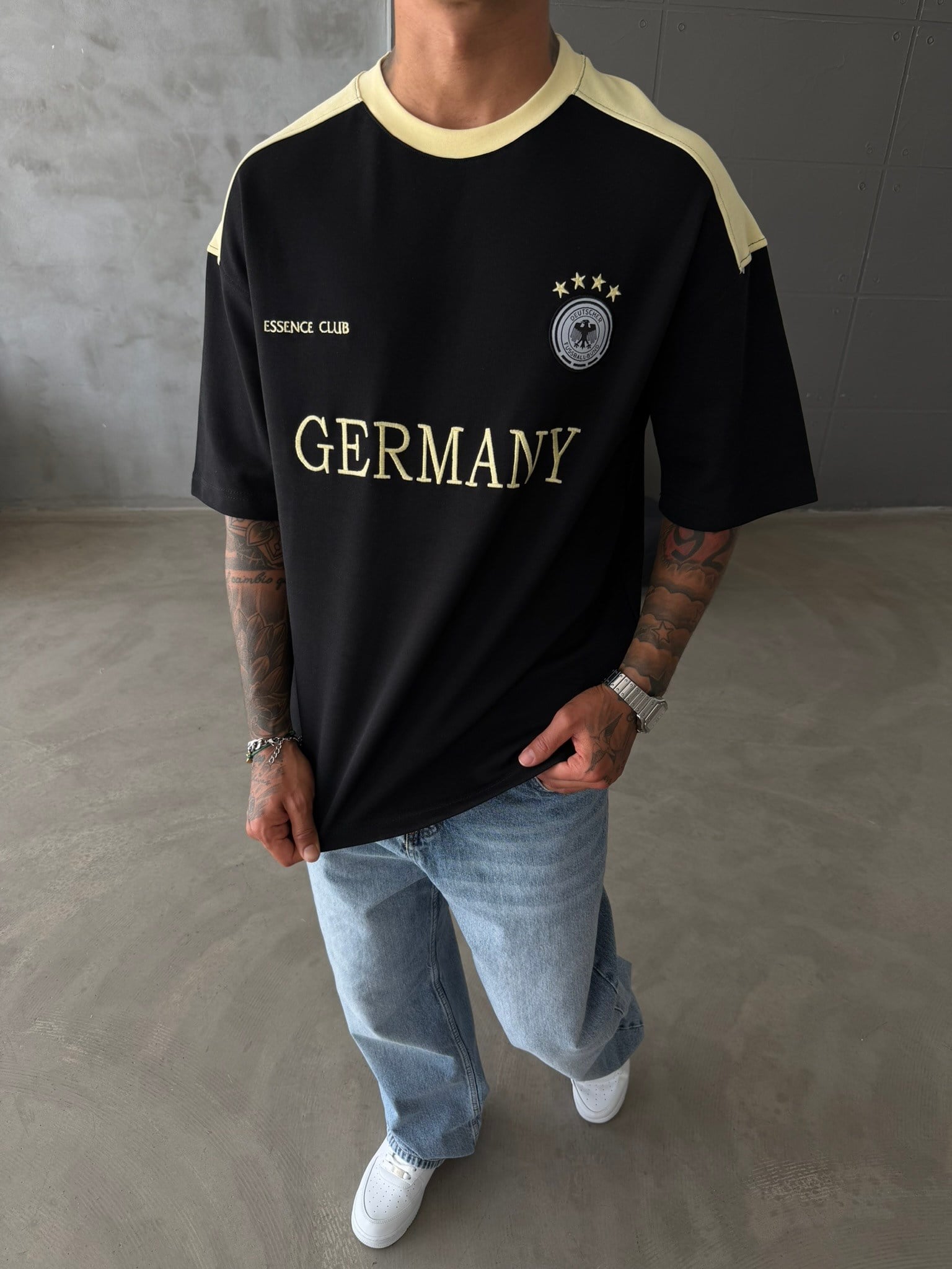 Retro Germany Style Basic T-Shirt - Siyah