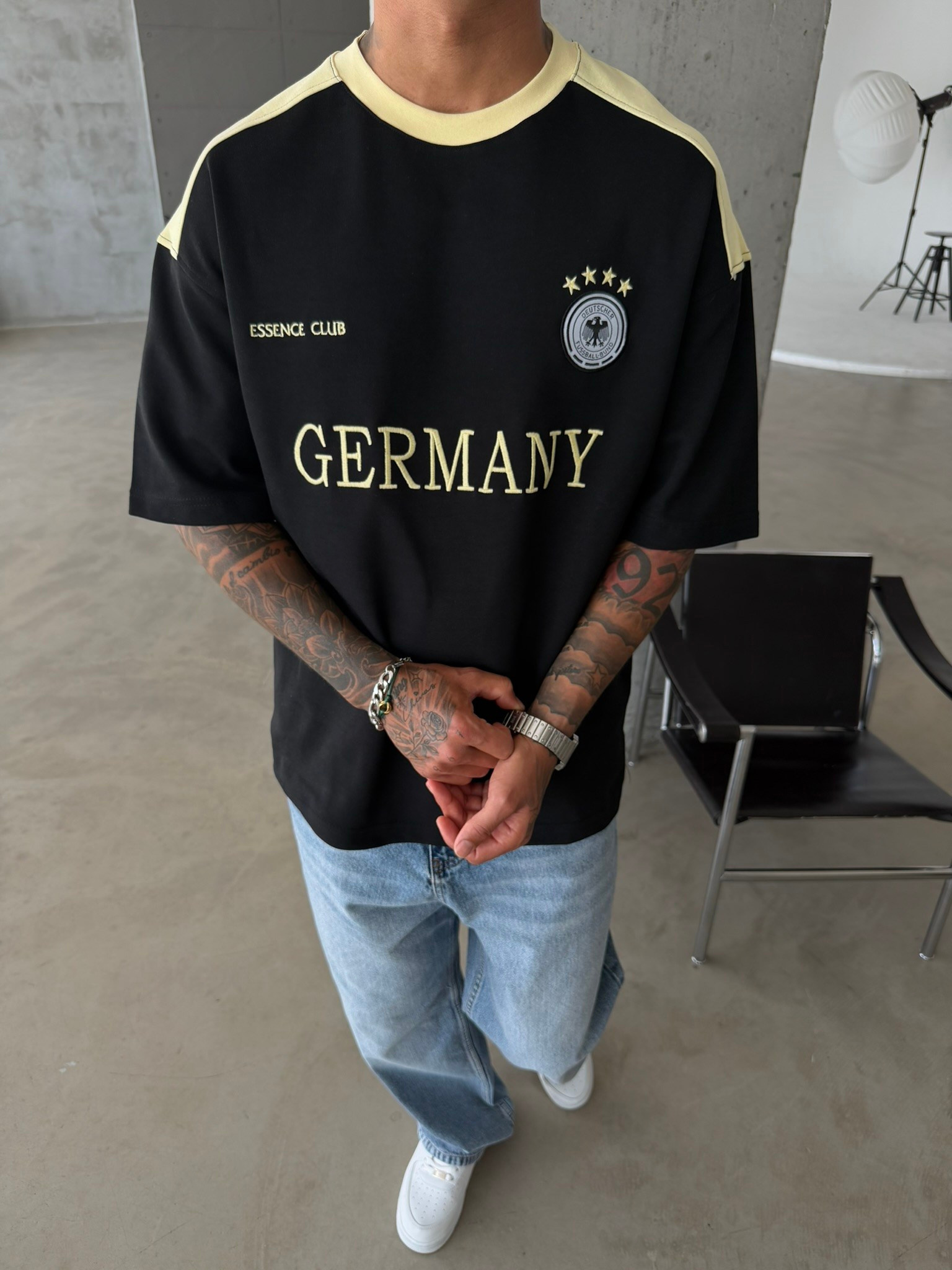 Retro Germany Style Basic T-Shirt - Siyah