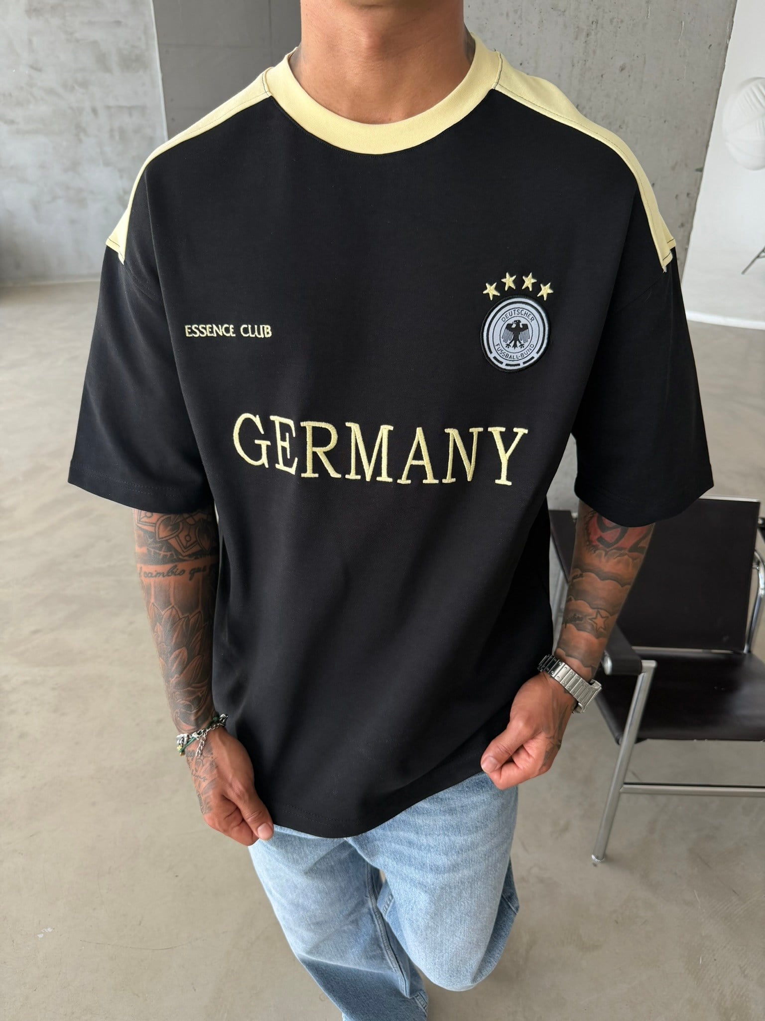 Retro Germany Style Basic T-Shirt - Siyah
