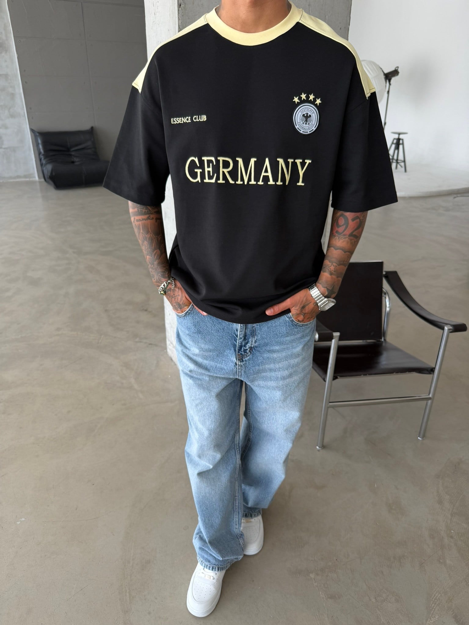 Retro Germany Style Basic T-Shirt - Siyah