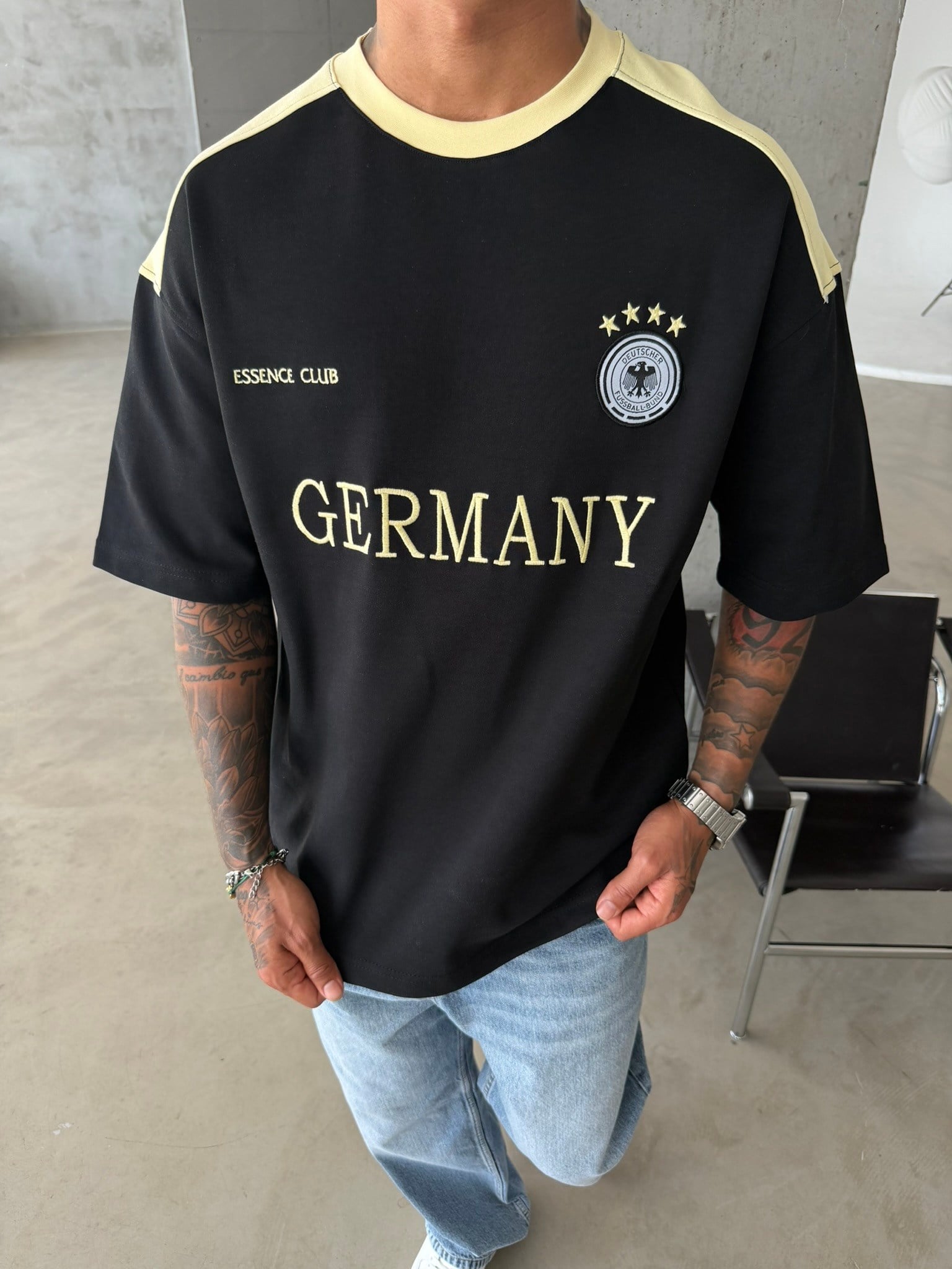 Retro Germany Style Basic T-Shirt - Siyah