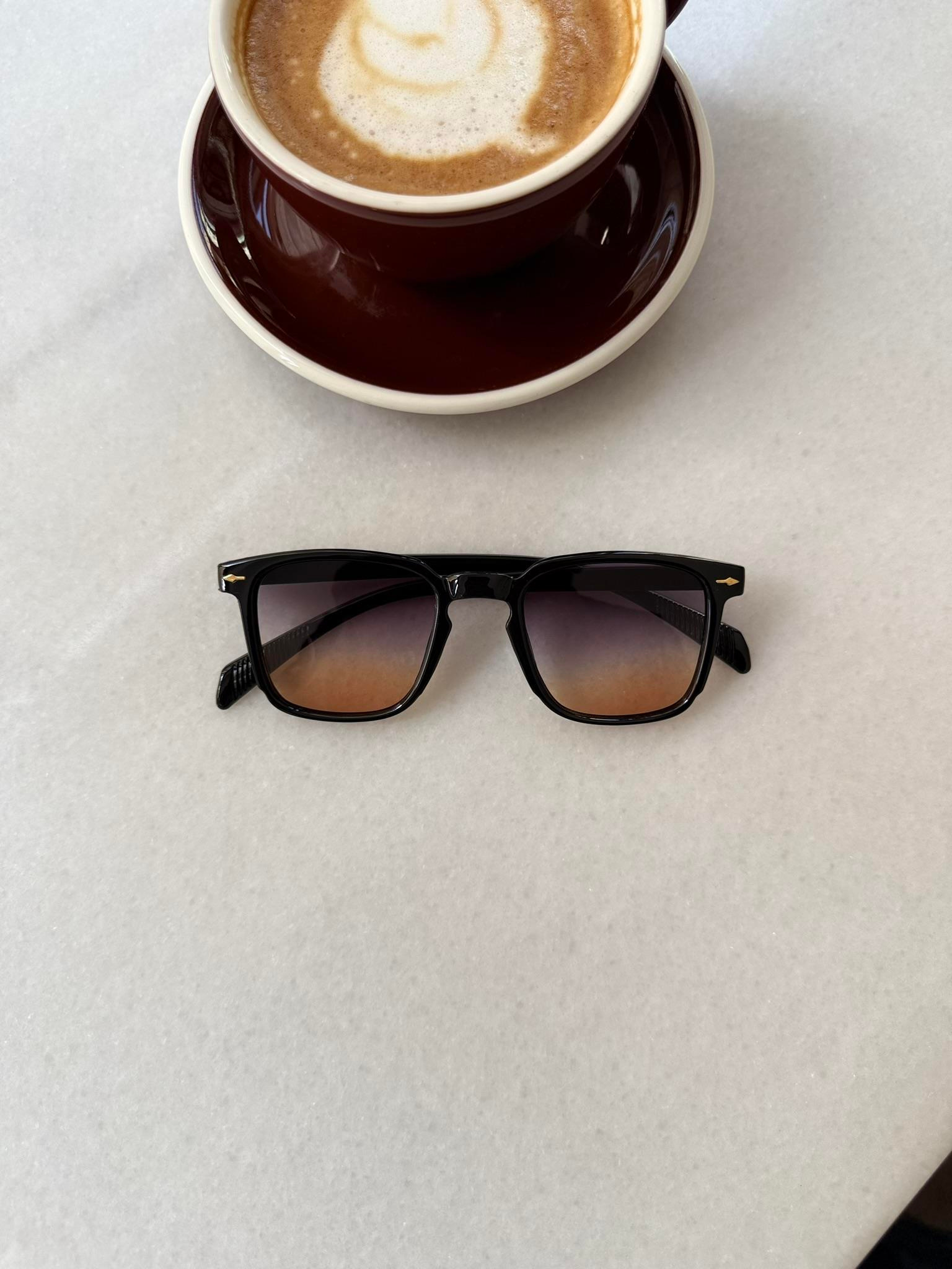 Shadow Fade Siyah Çerçeve Kahve Cam - Siyah