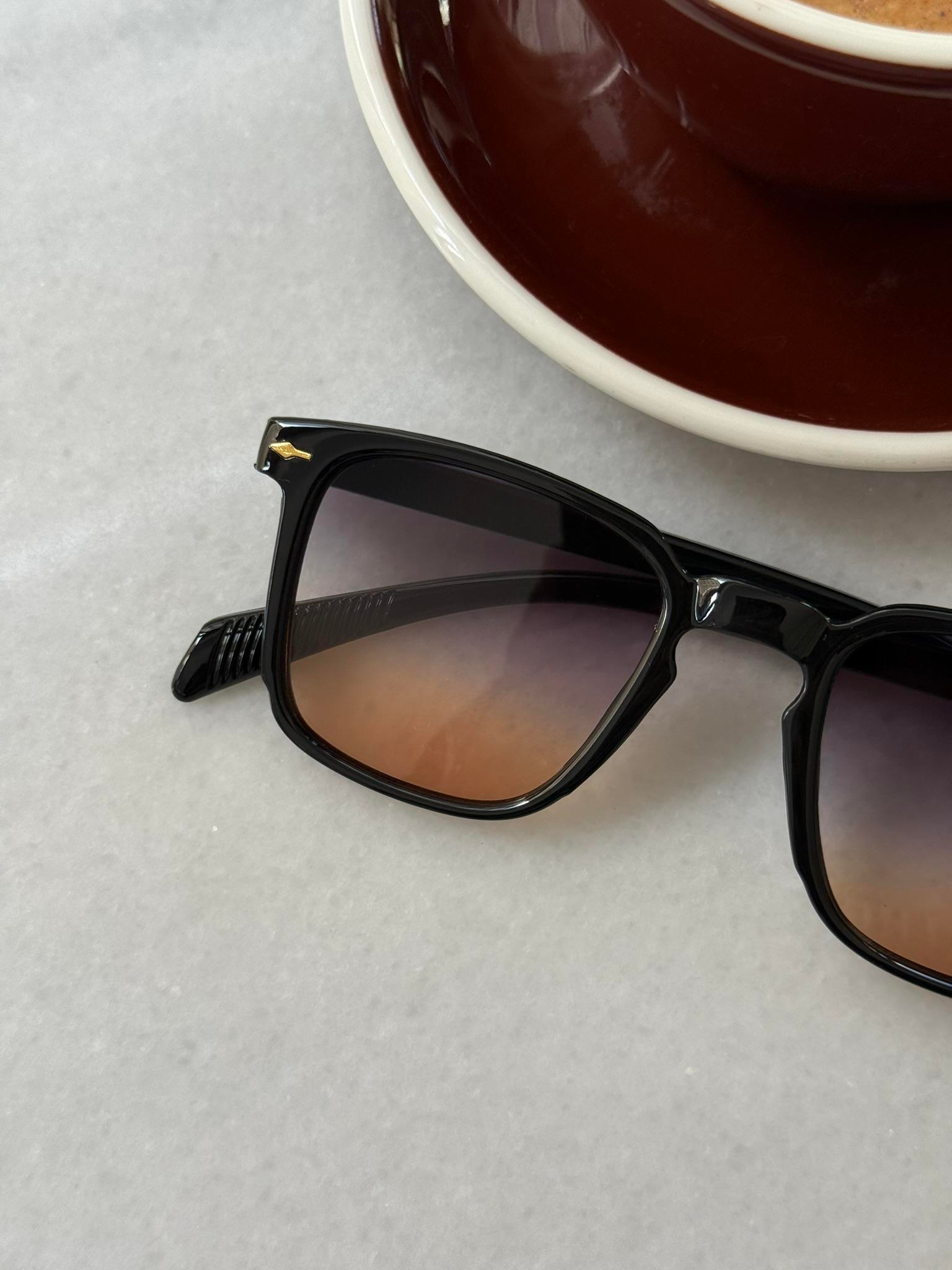 Shadow Fade Siyah Çerçeve Kahve Cam - Siyah