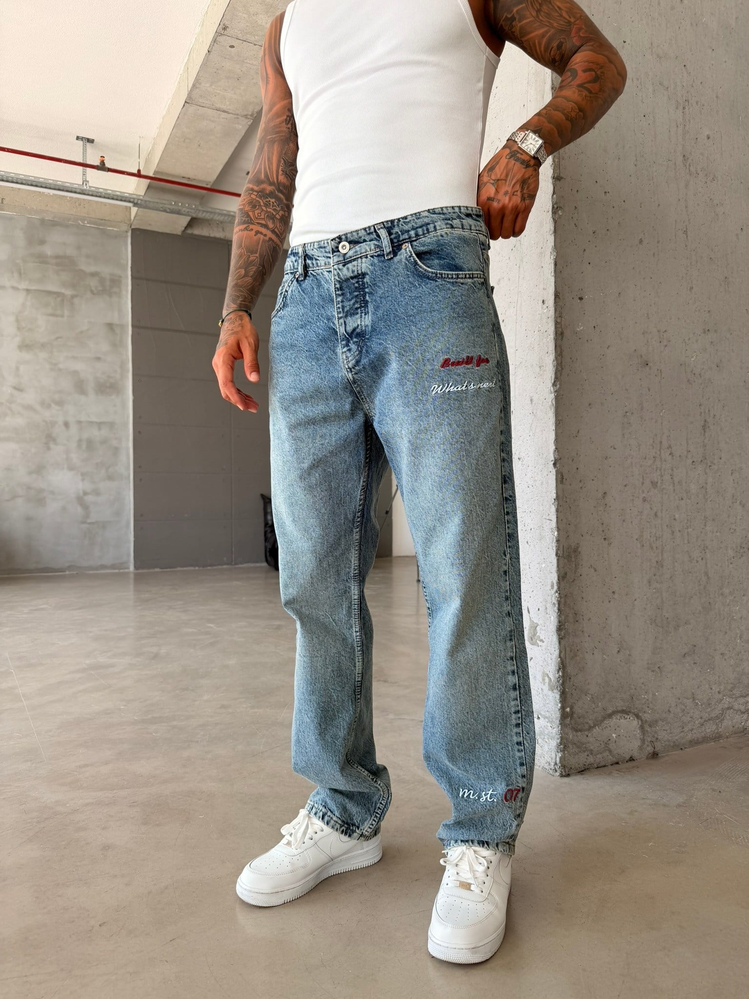 Signature Baggy Jean