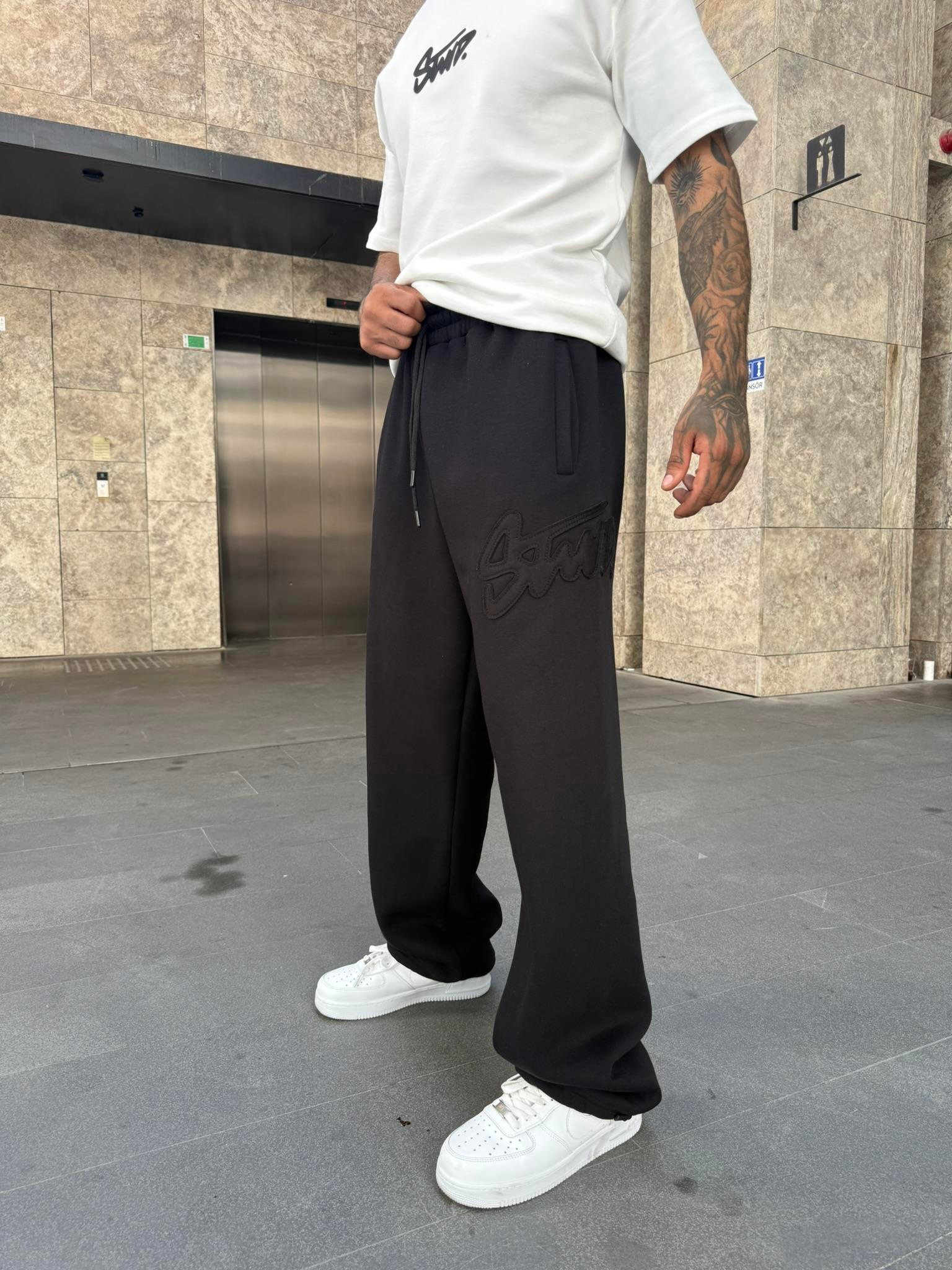 SW Kabartma Yazı Eşofman - Siyah