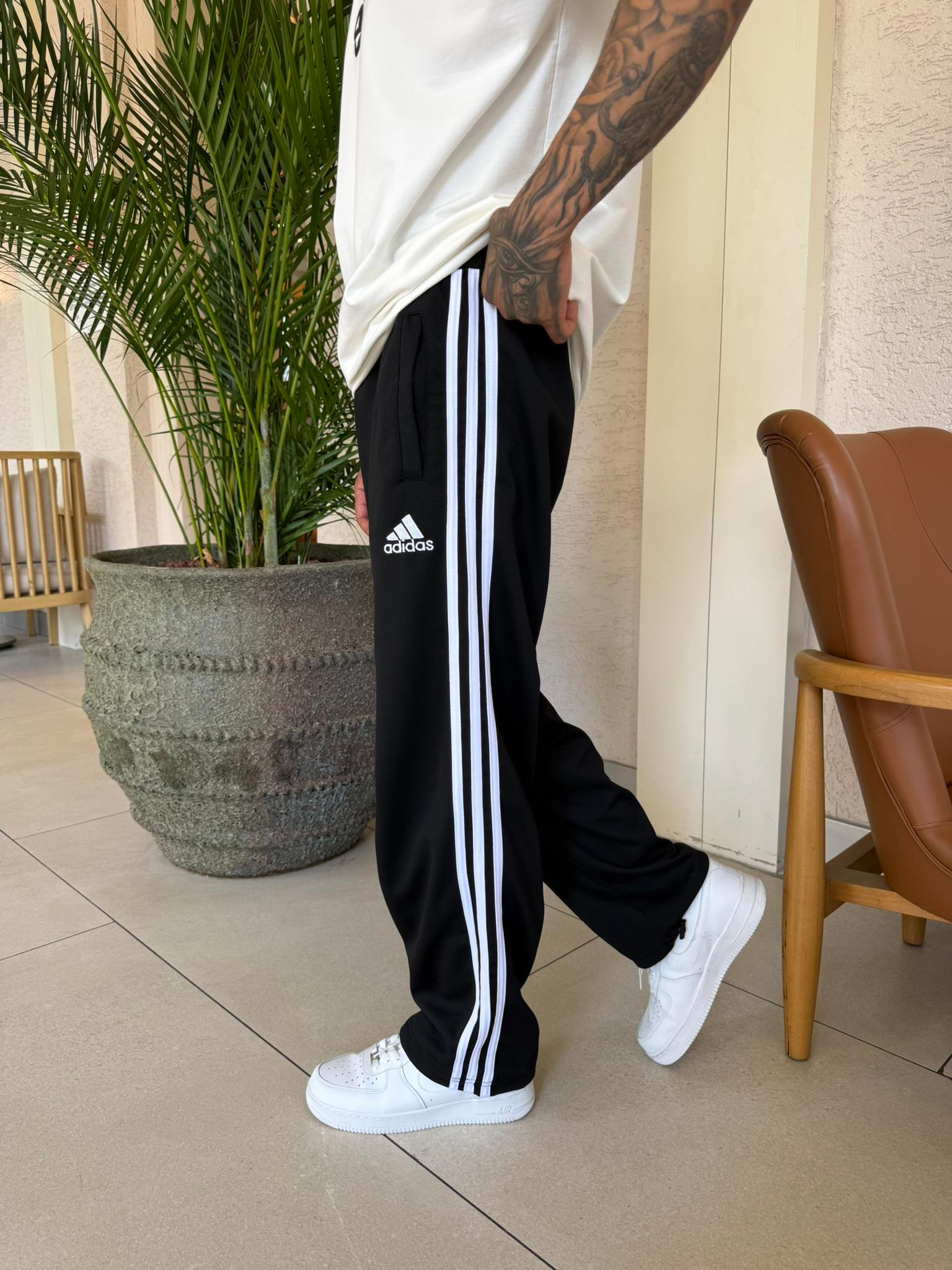 Üç Şeritli Basic Nakışlı Eşofman - Siyah