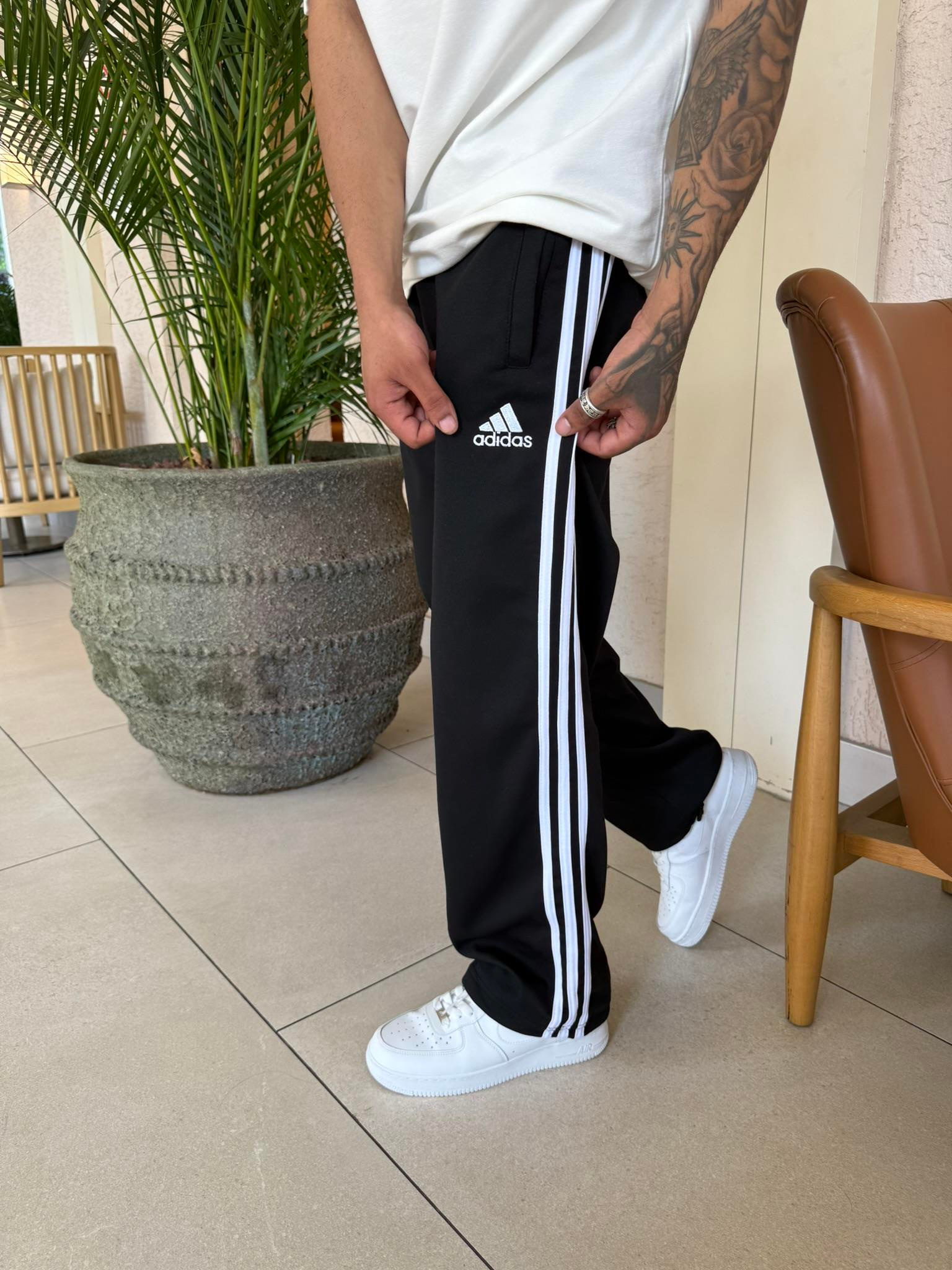 Üç Şeritli Basic Nakışlı Eşofman - Siyah