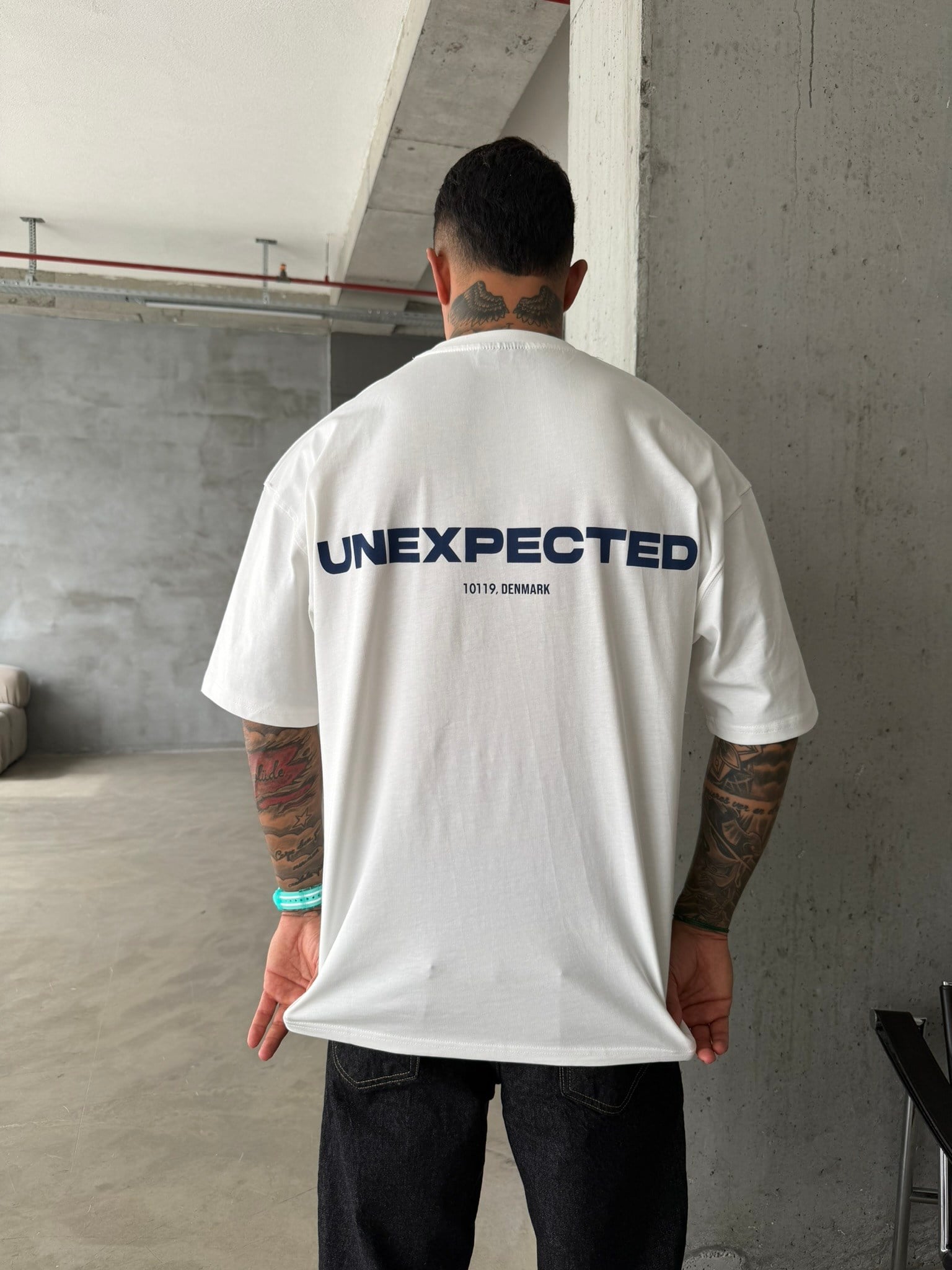 Unexpexted Baskılı Premium T-Shirt - Beyaz