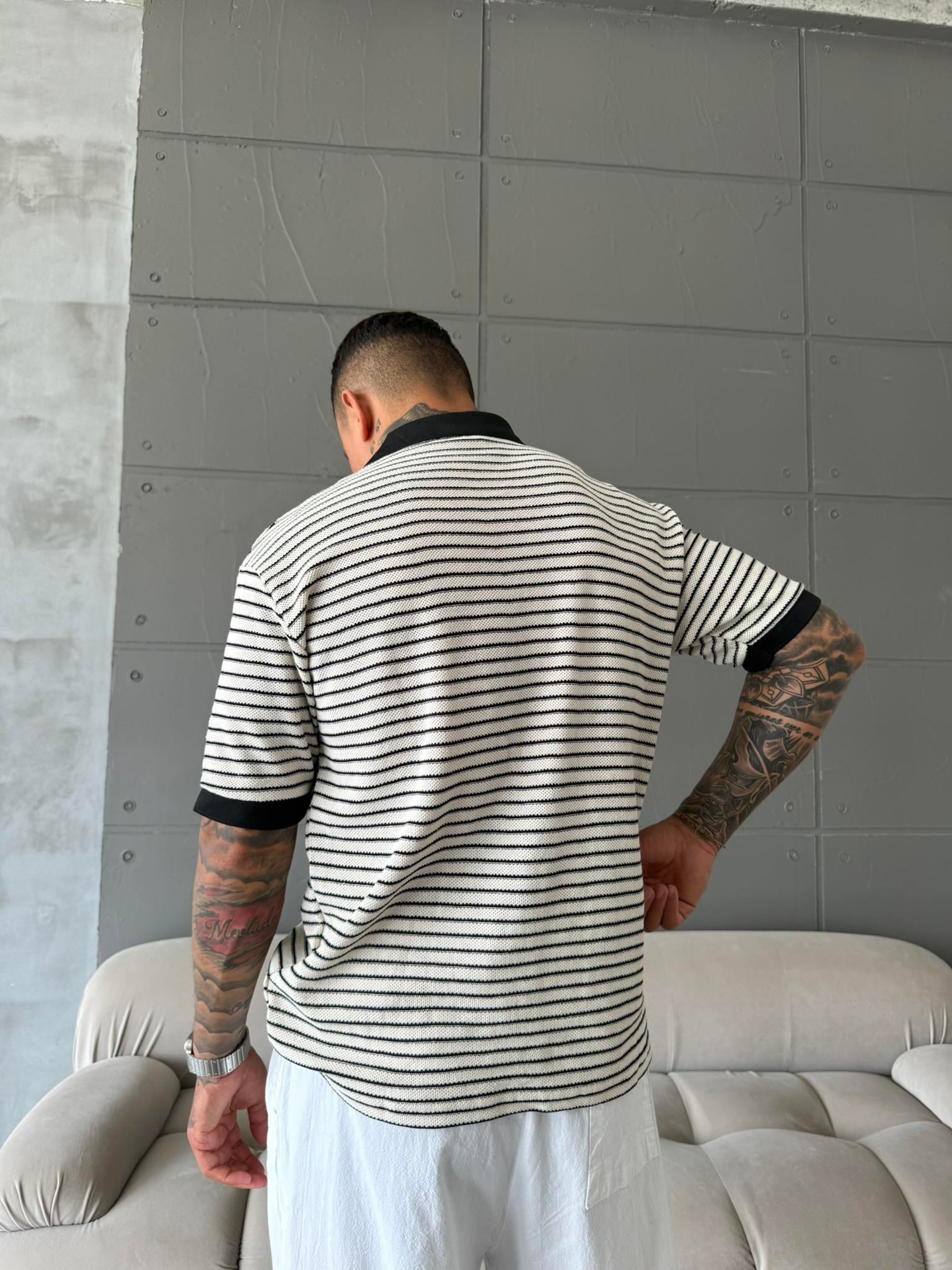 Yarım Pat Gömlek Yaka Çizgili Triko T-Shirt  - Beyaz