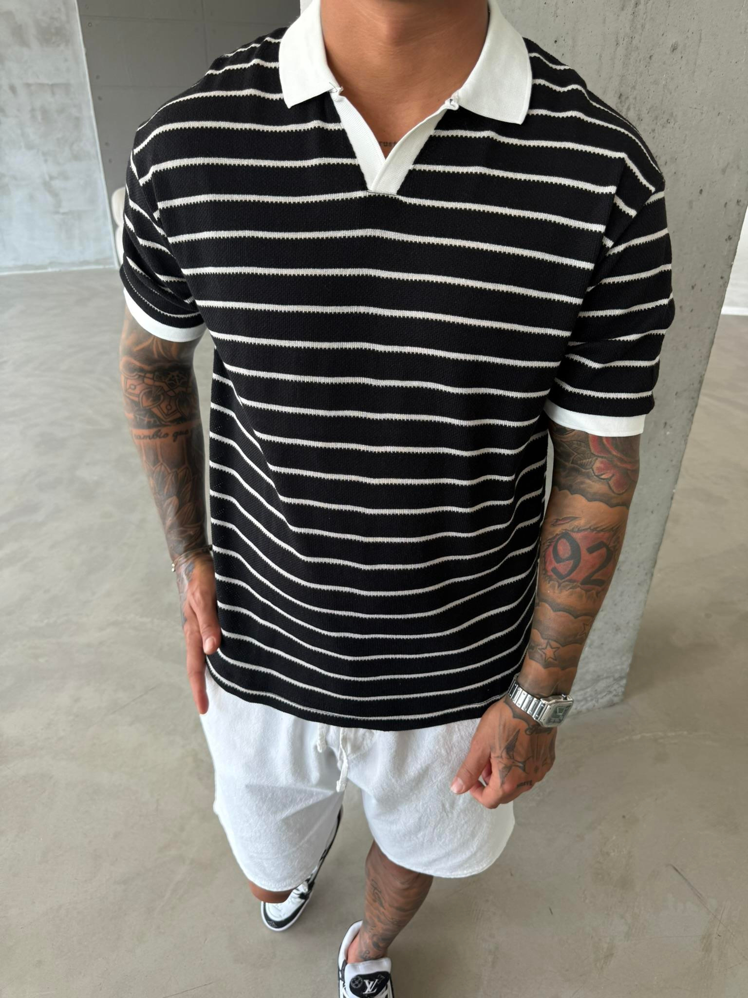 Yarım Pat Gömlek Yaka Çizgili Triko T-Shirt  - Siyah