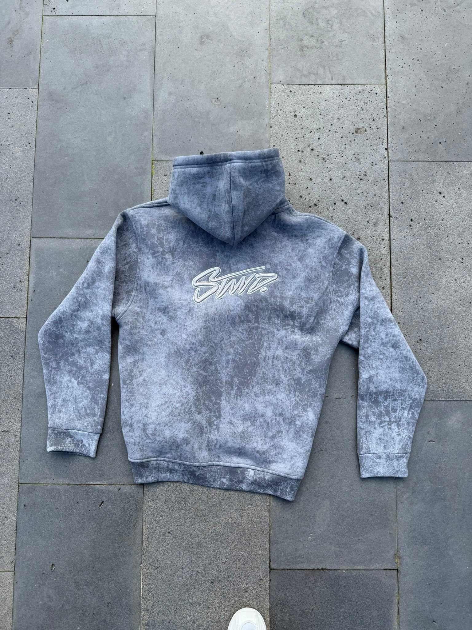 Yıkamlalı Sırt Nakışlı Premium Hırka - Gri