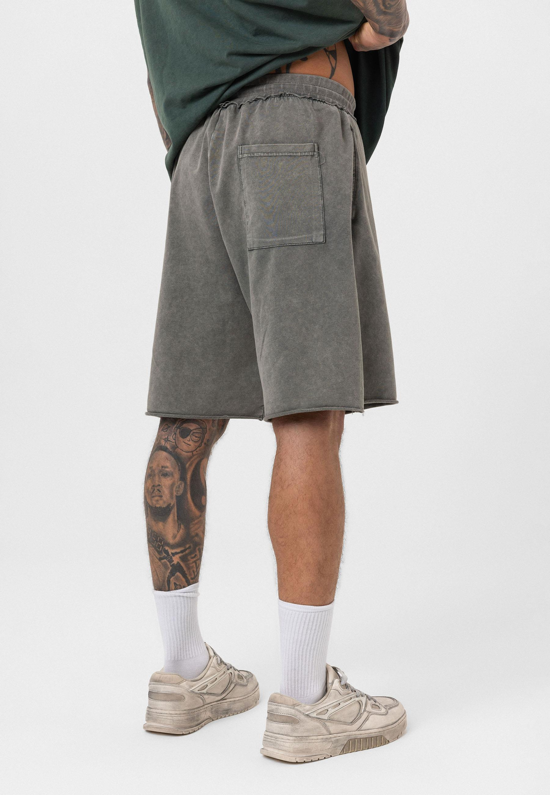 Yımakamalı Kesik Detaylı Şort - Yeşil