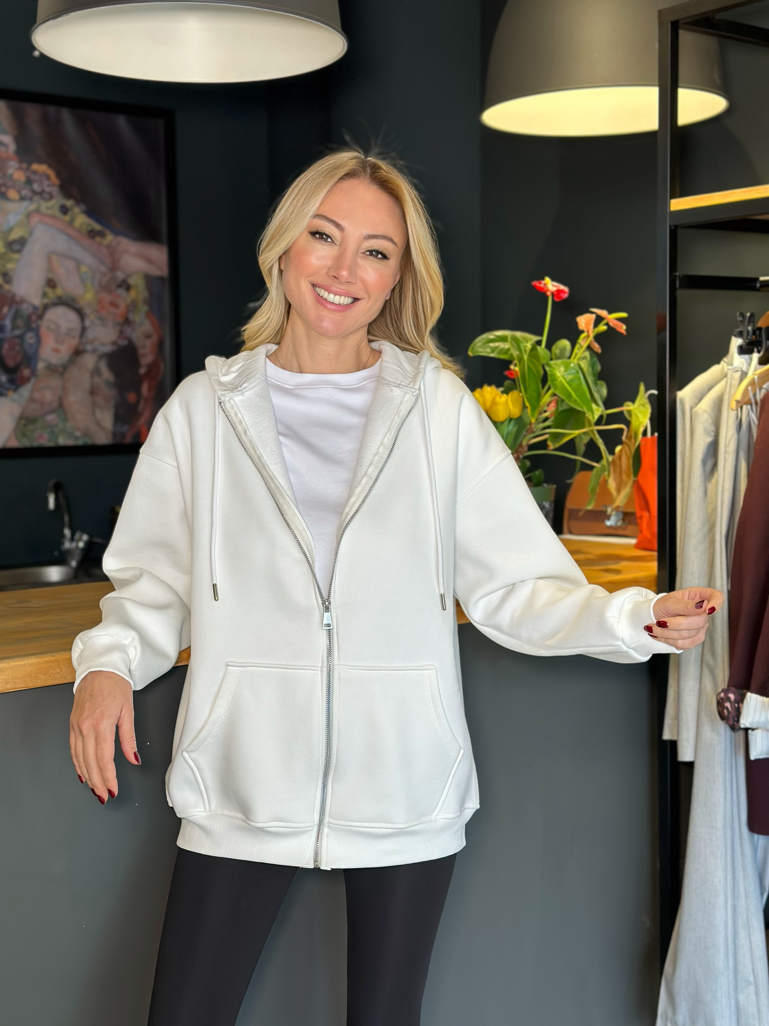 Arka Taş Detaylı Fermuarlı Sweatshirt