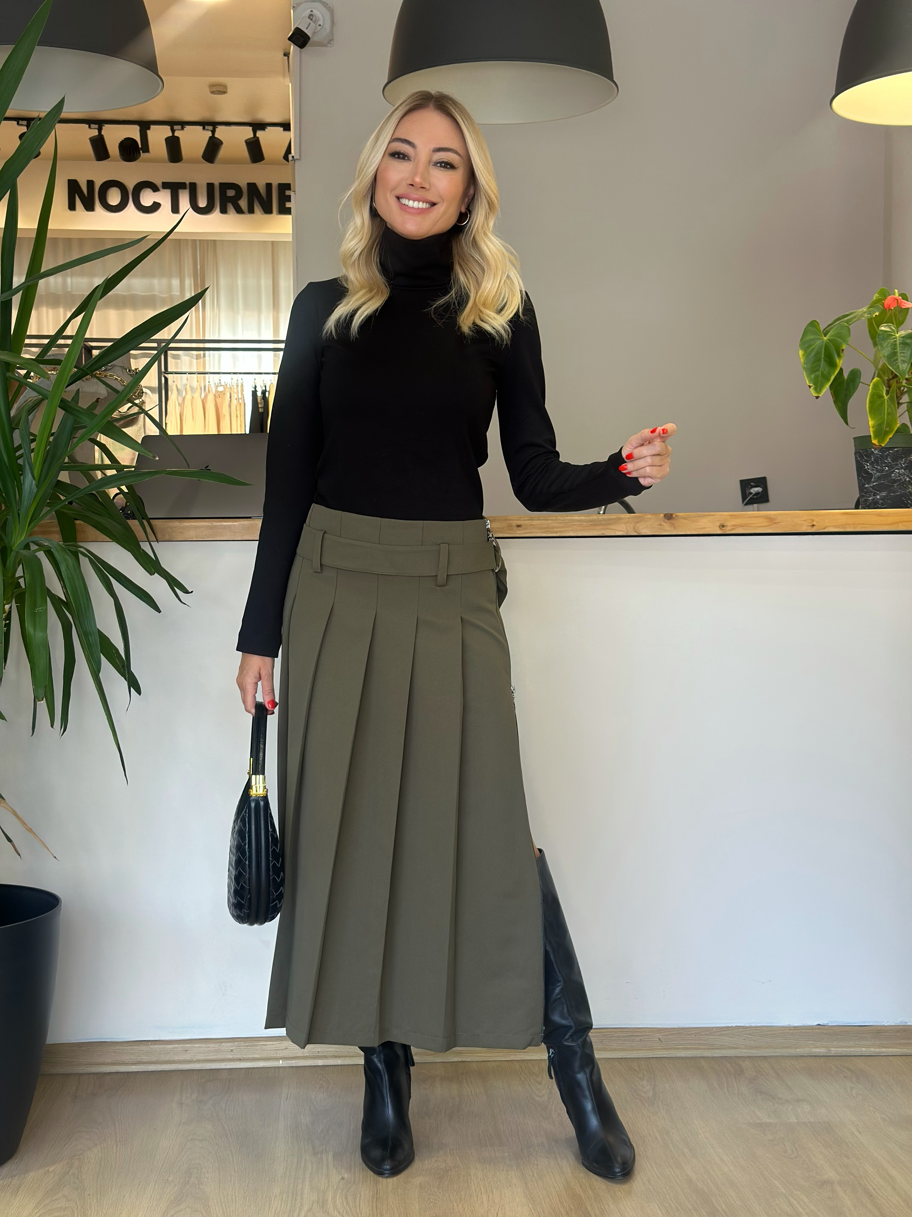 BGN Workshop Haki Yırtmaç Detaylı Etek Askı0045