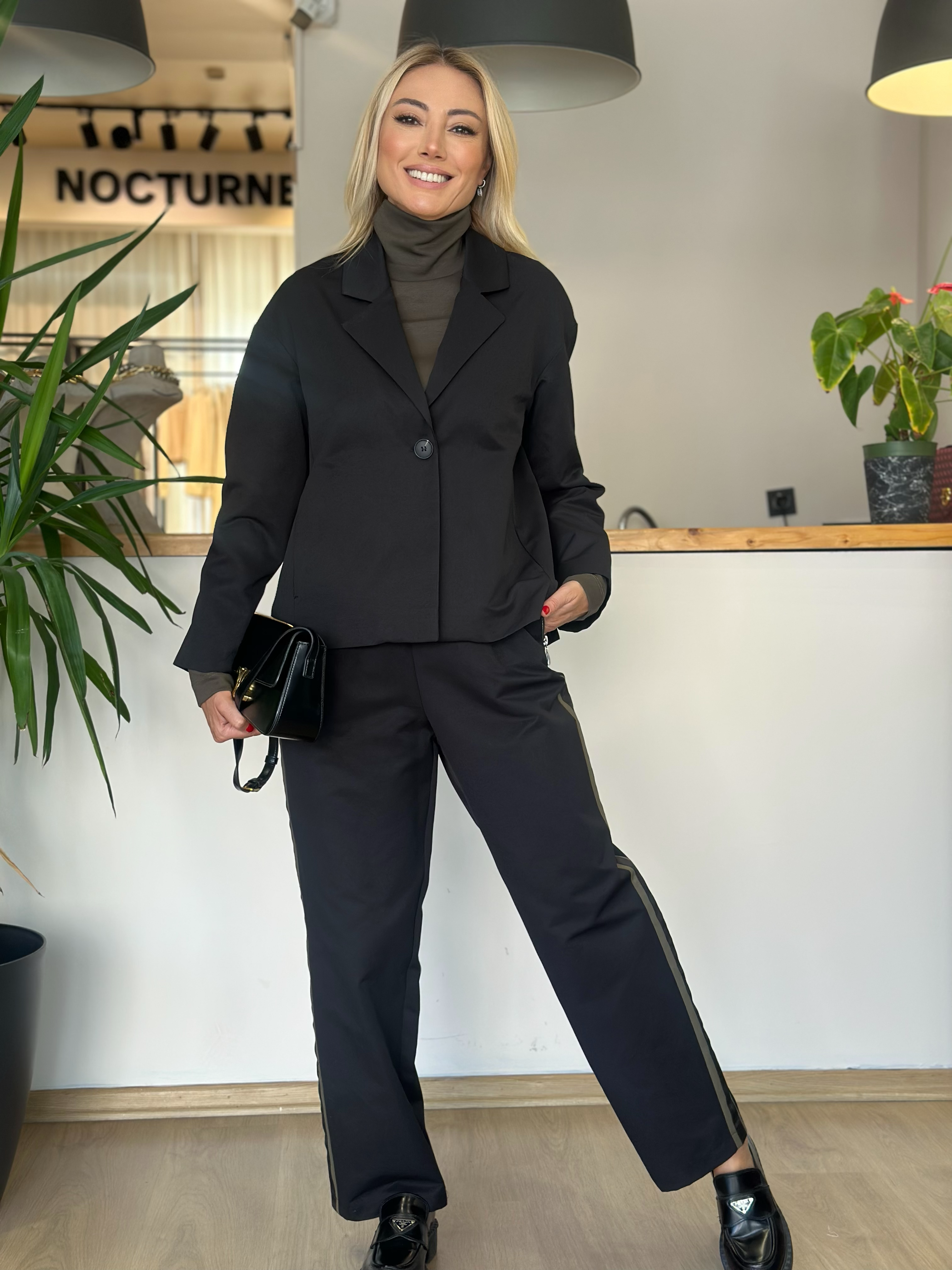 BGN Workshop Siyah Mini Ceket Askı0028