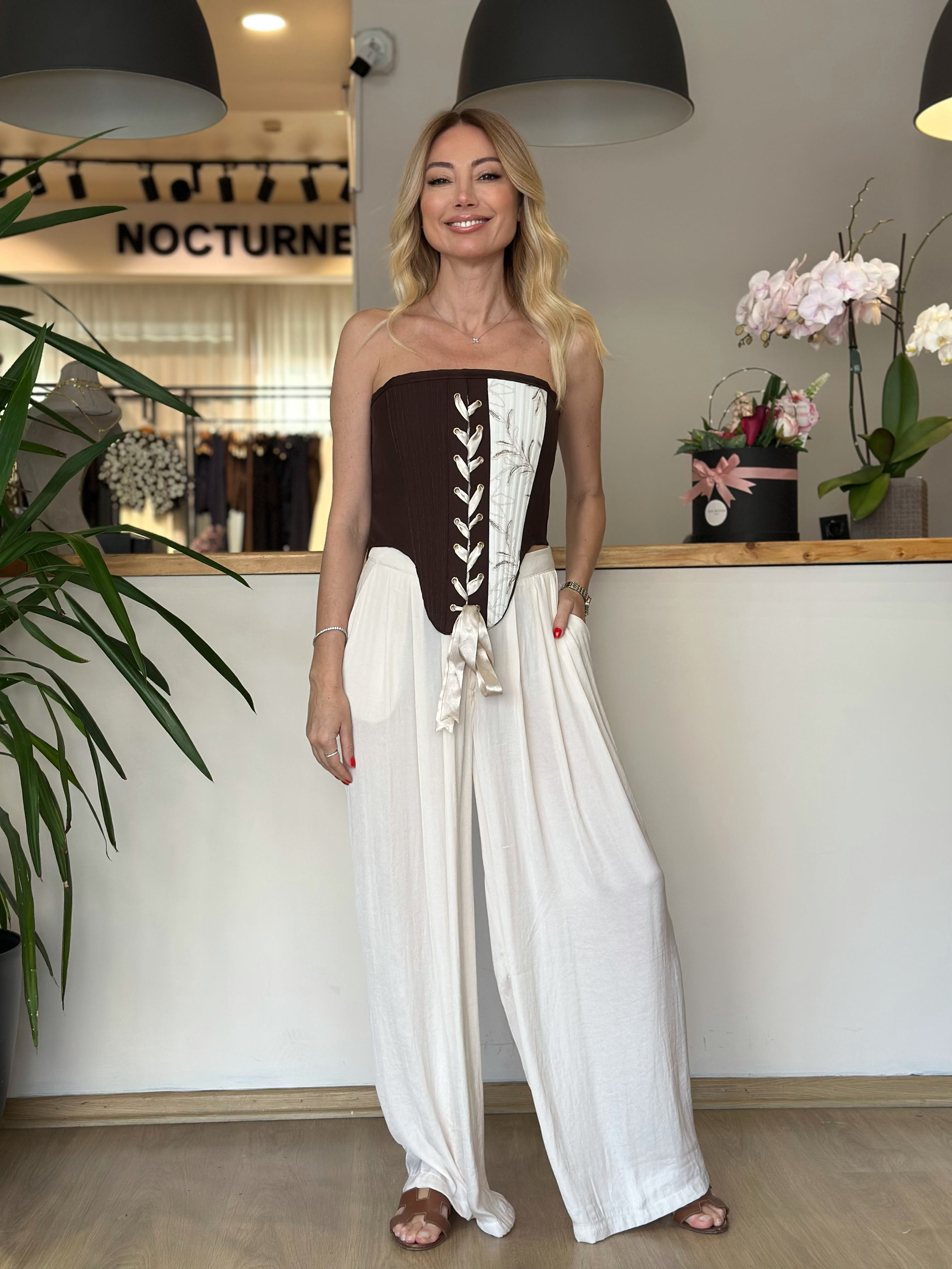 Kahve Beyaz Detaylı Korse Askı00147