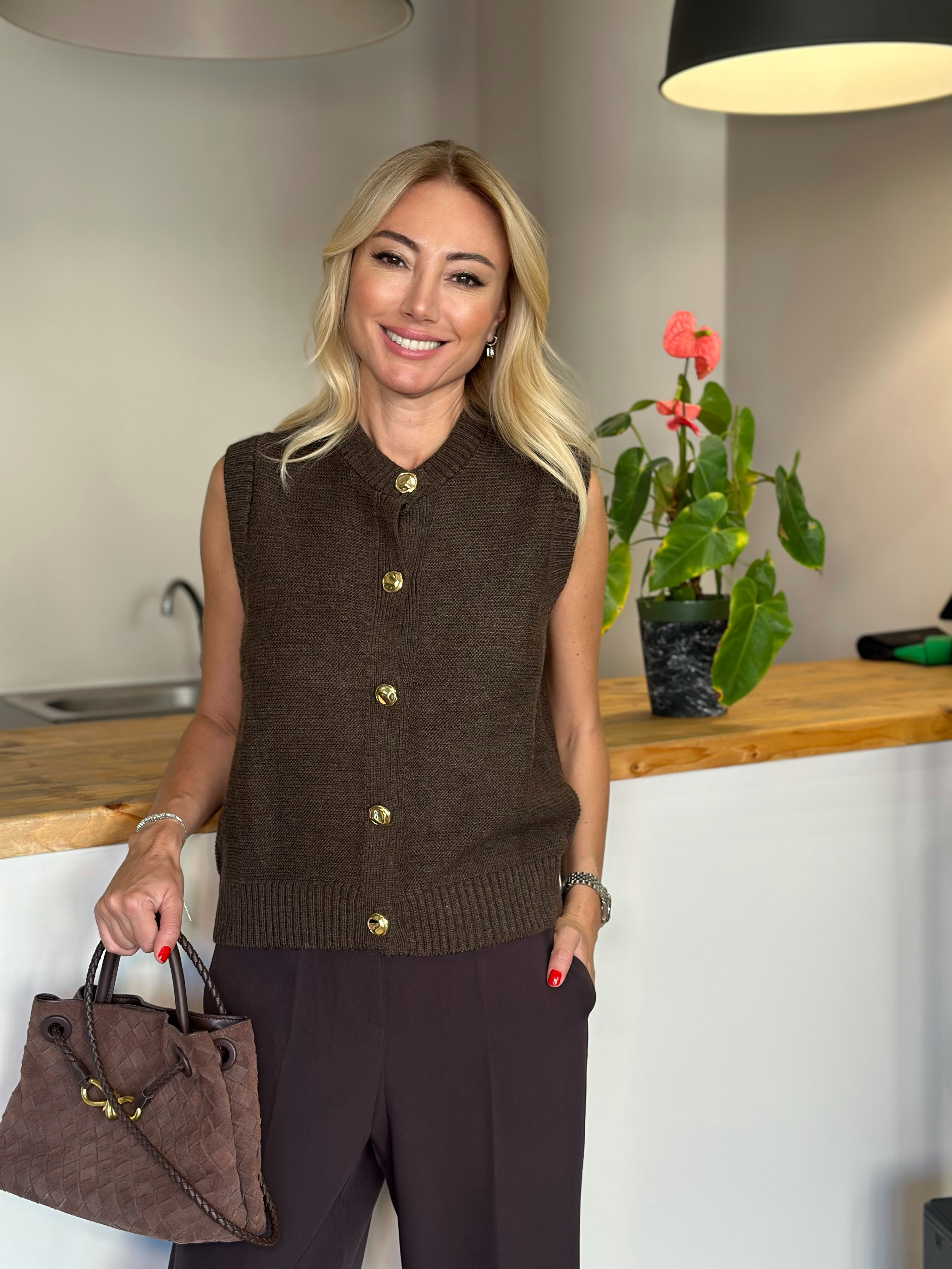 Kahve Düğme Detaylı Yelek Askı0086