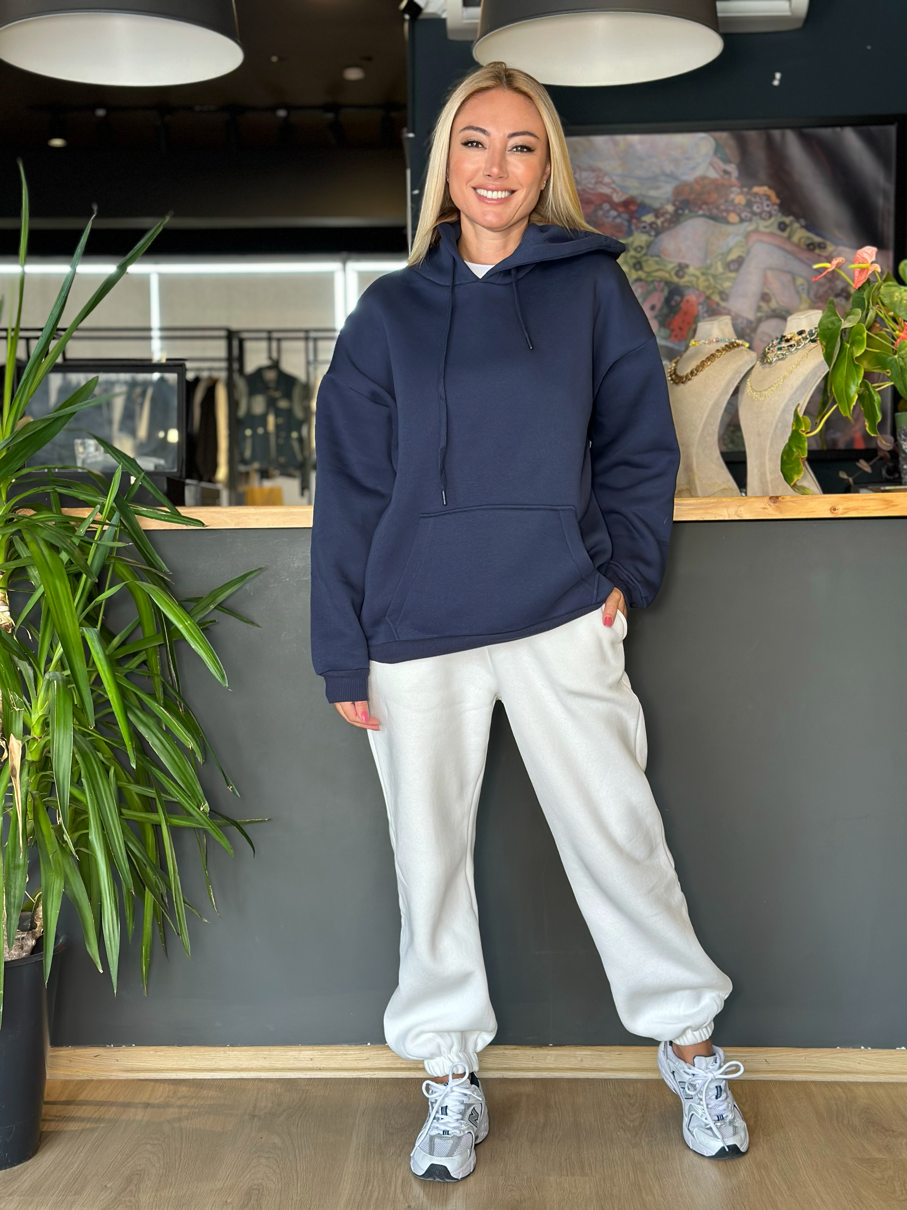 Lacivert Kapüşonlu Sweatshirt