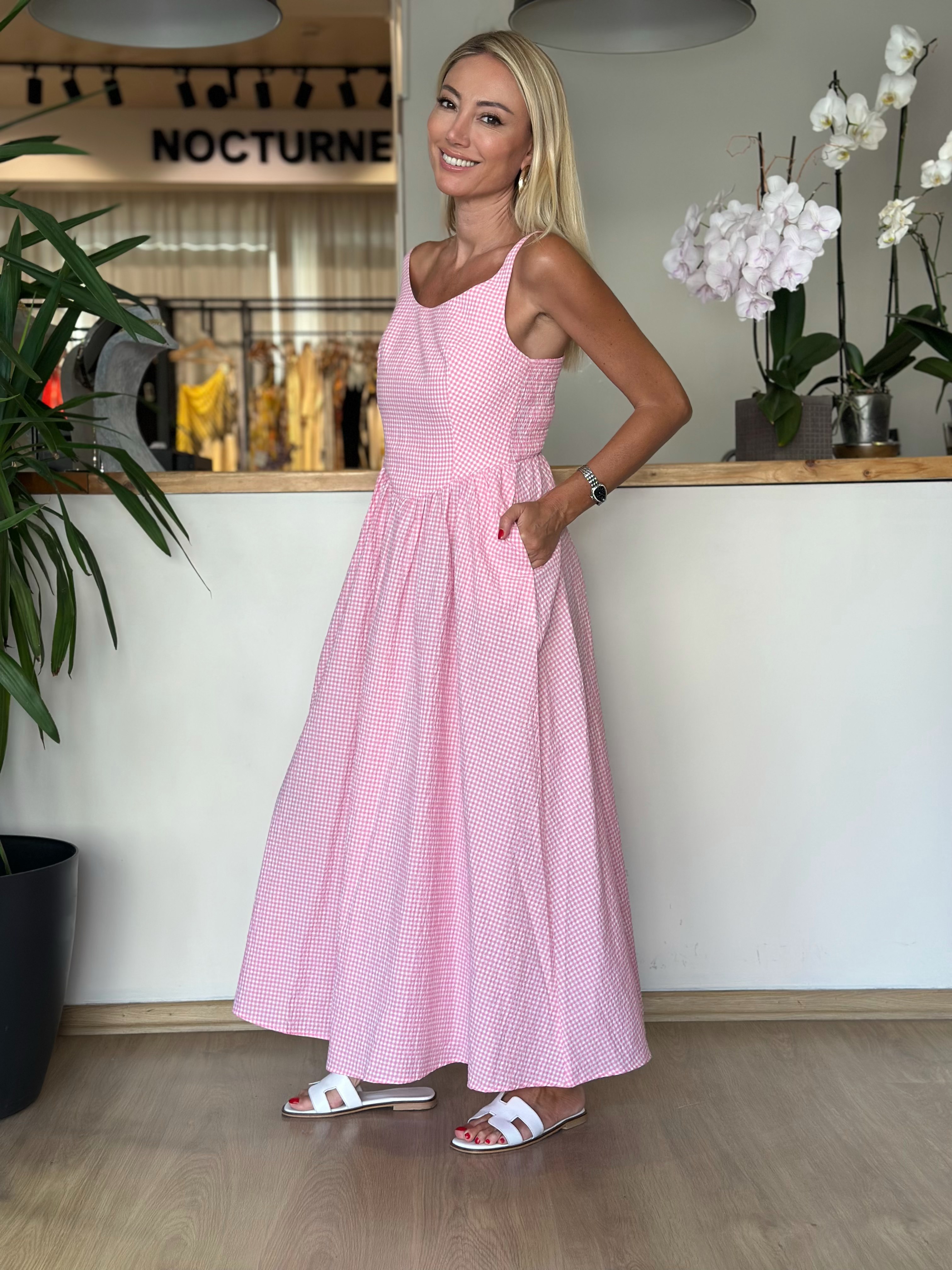 Pembe Pötikare Elbise Askı00265