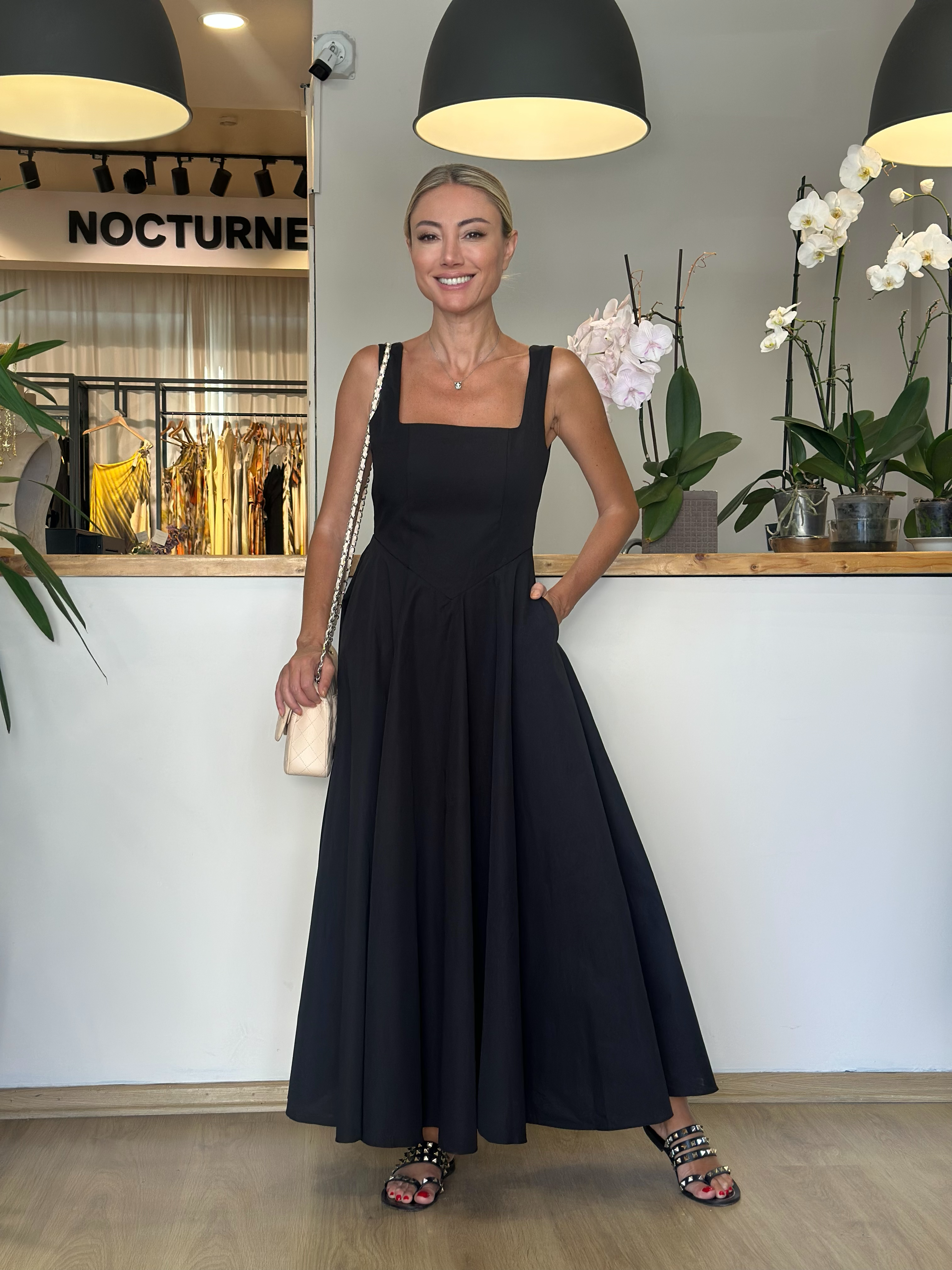 Prenses Model Siyah Elbise Askı00267