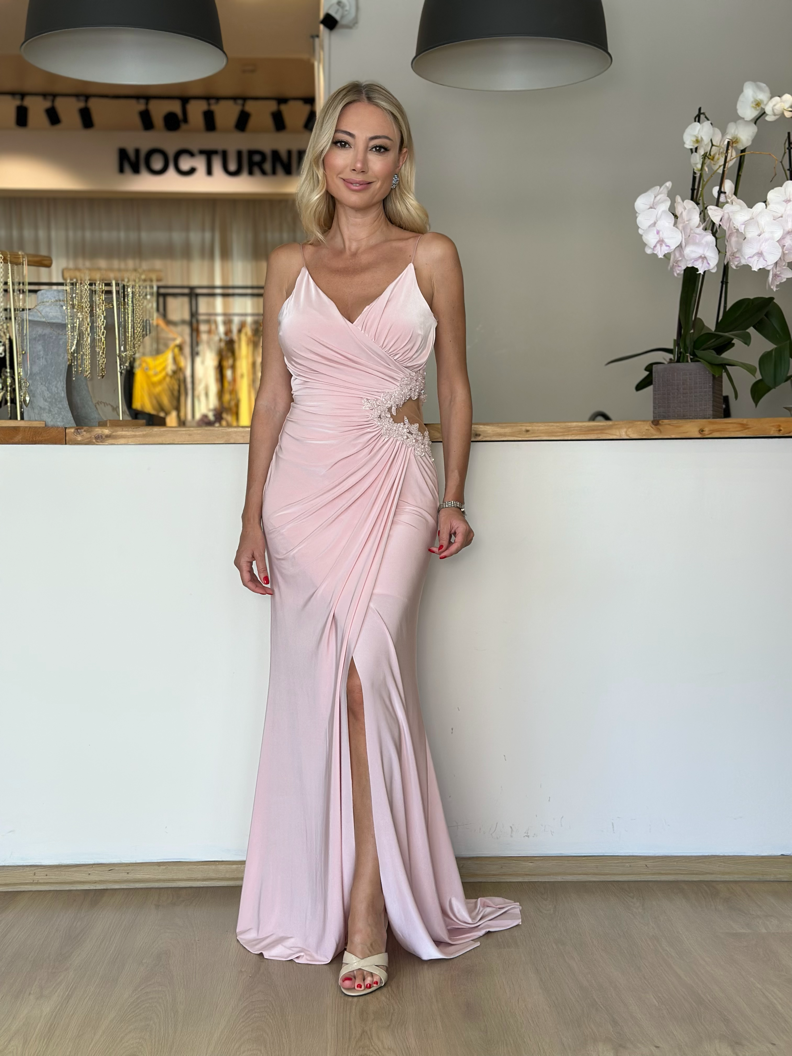 Sandy Kumaş Pudra Tasarım Elbise Askı00250