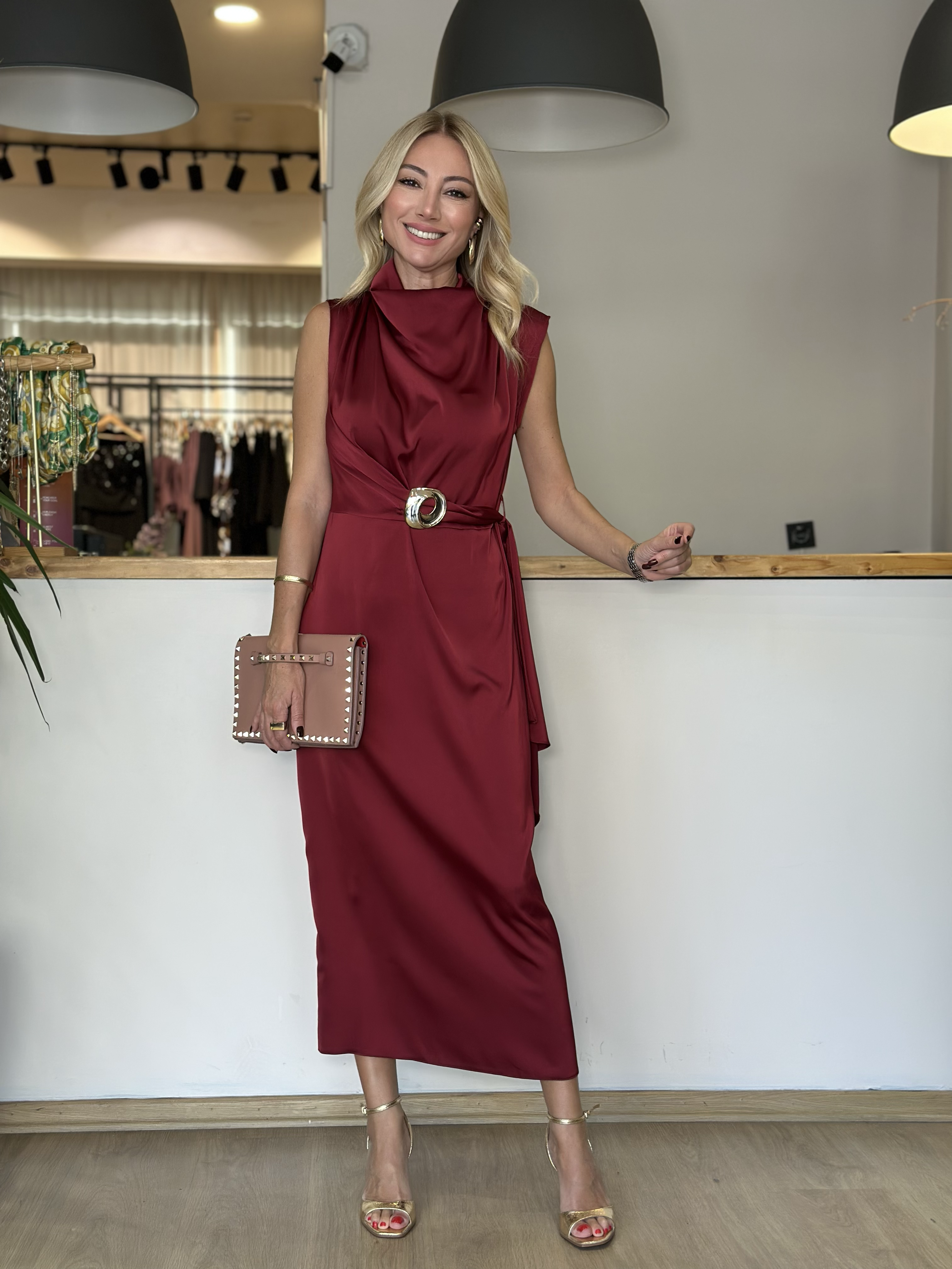 Saten Bordo Tasarım Elbise Askı00386