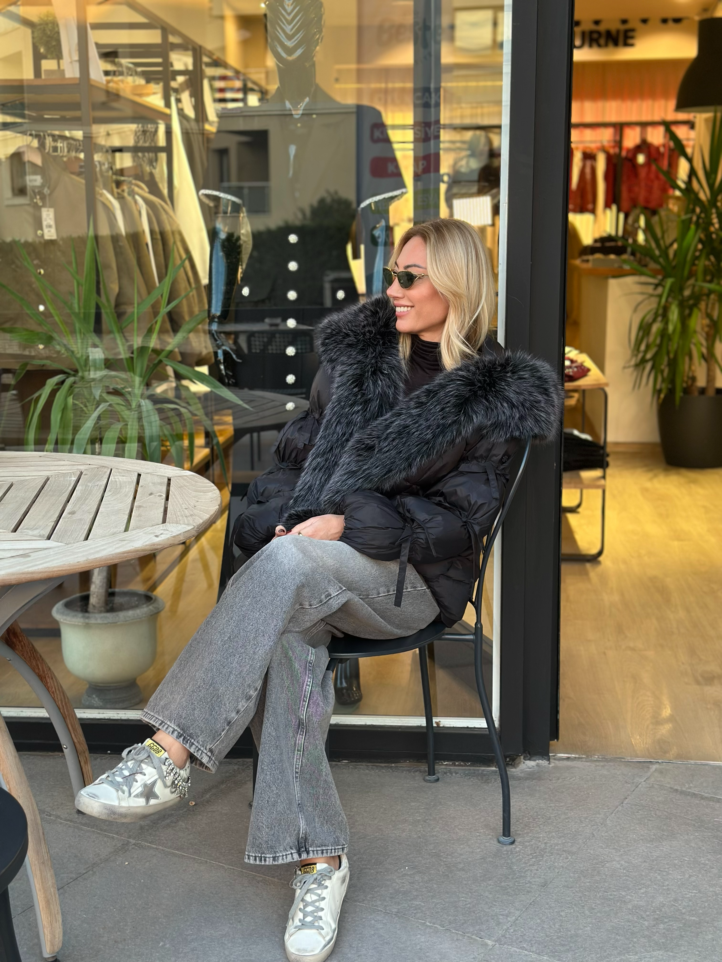 Siyah Kürk Detaylı Mont Askı00248