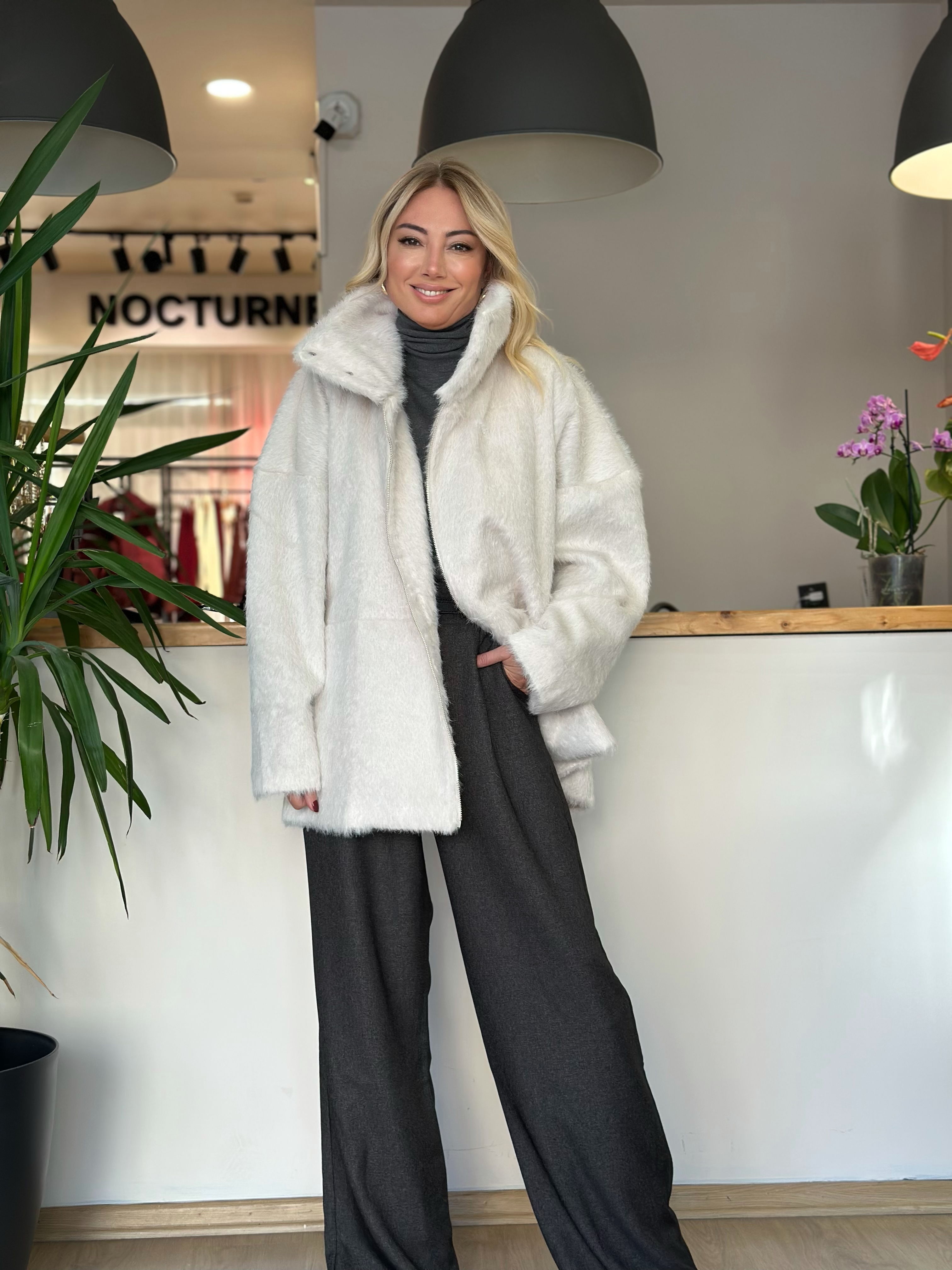 Tay Tüyü Ekru Kaban Askı00263