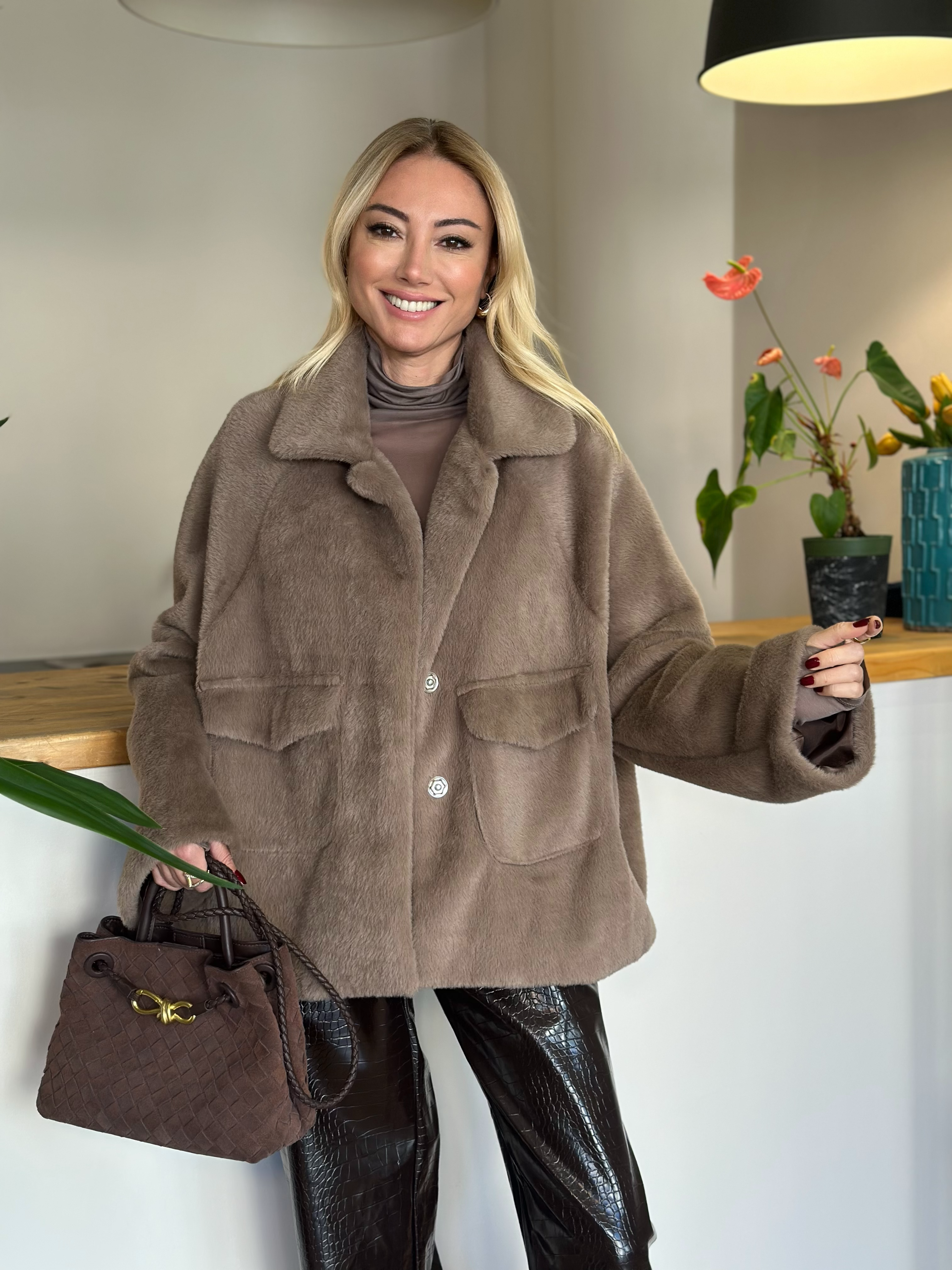 Yumoş Vizon Kaban Askı00236