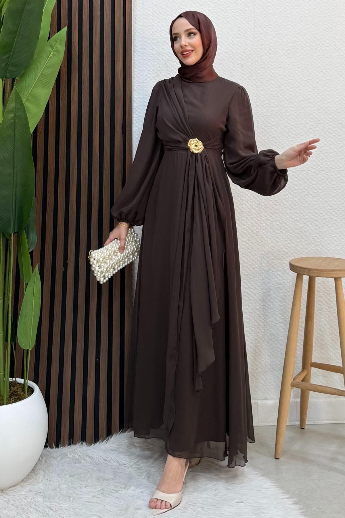 Broş Bağlama Elbise Acı Kahve