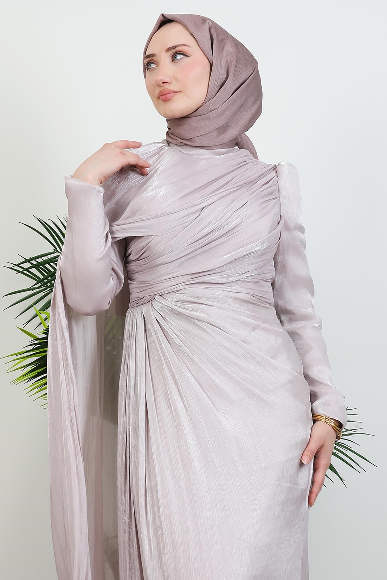 Burcu Tesettür Abiye Pudra