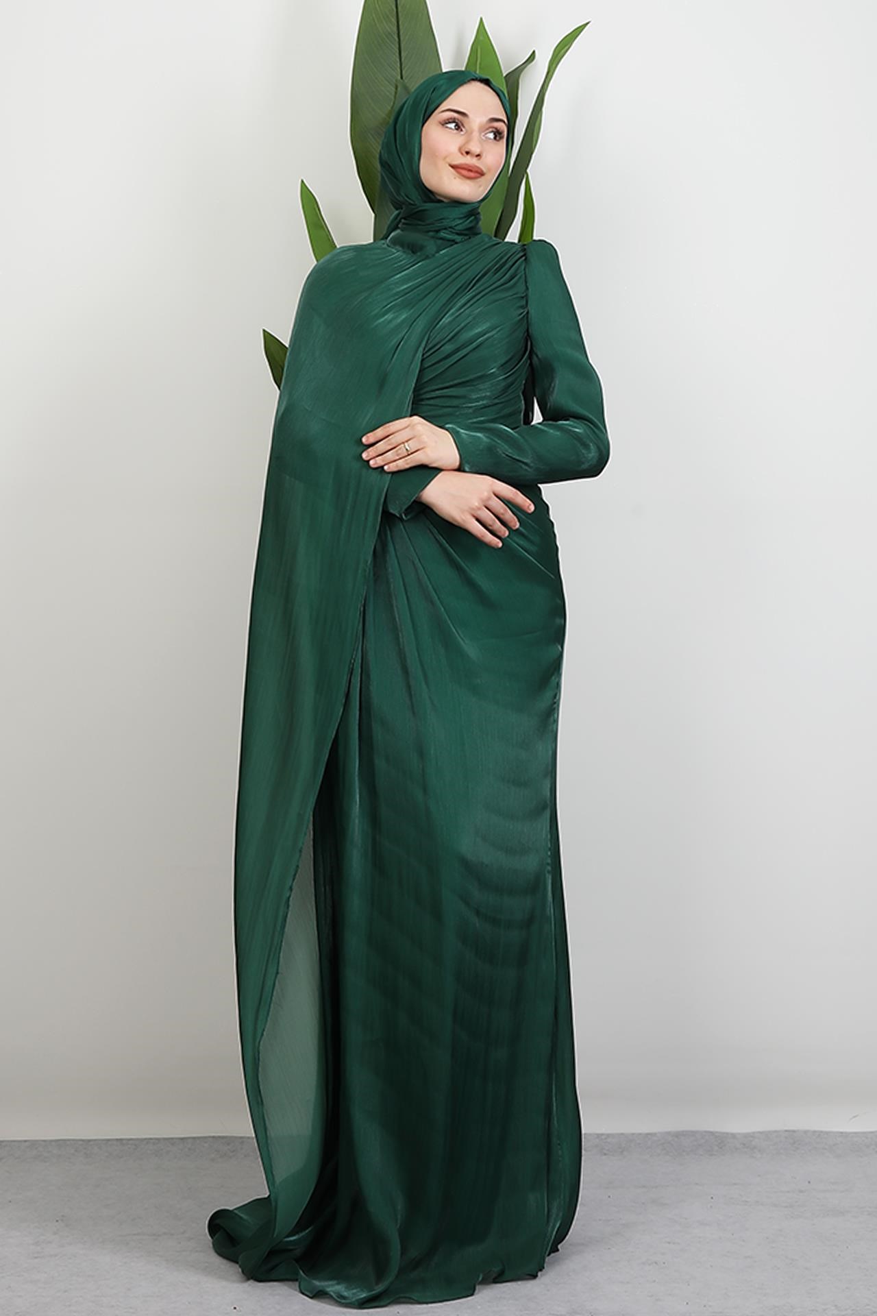 Burcu Tesettür Abiye Zümrüt