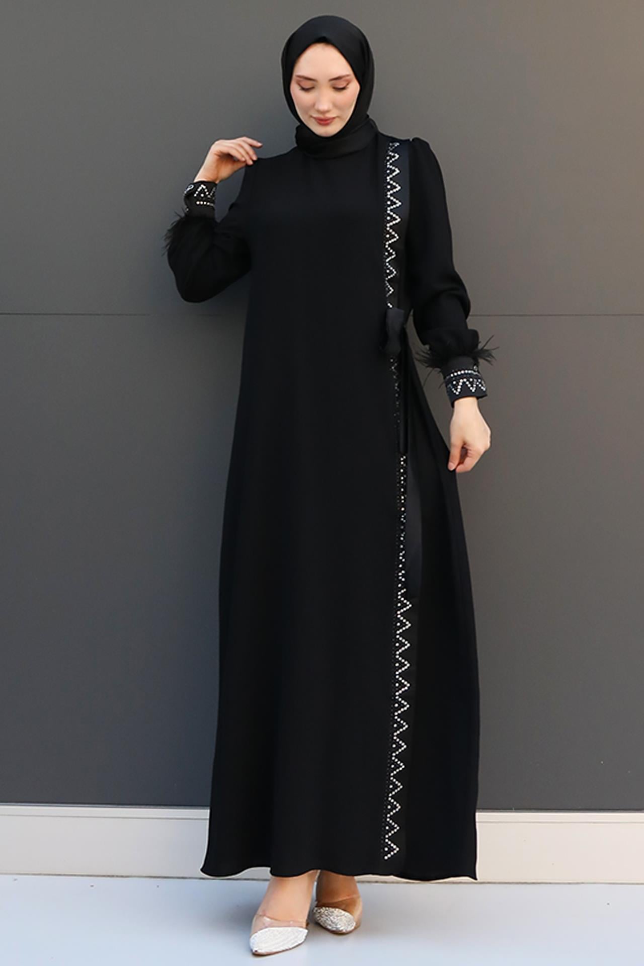 Busem Siyah Elbise