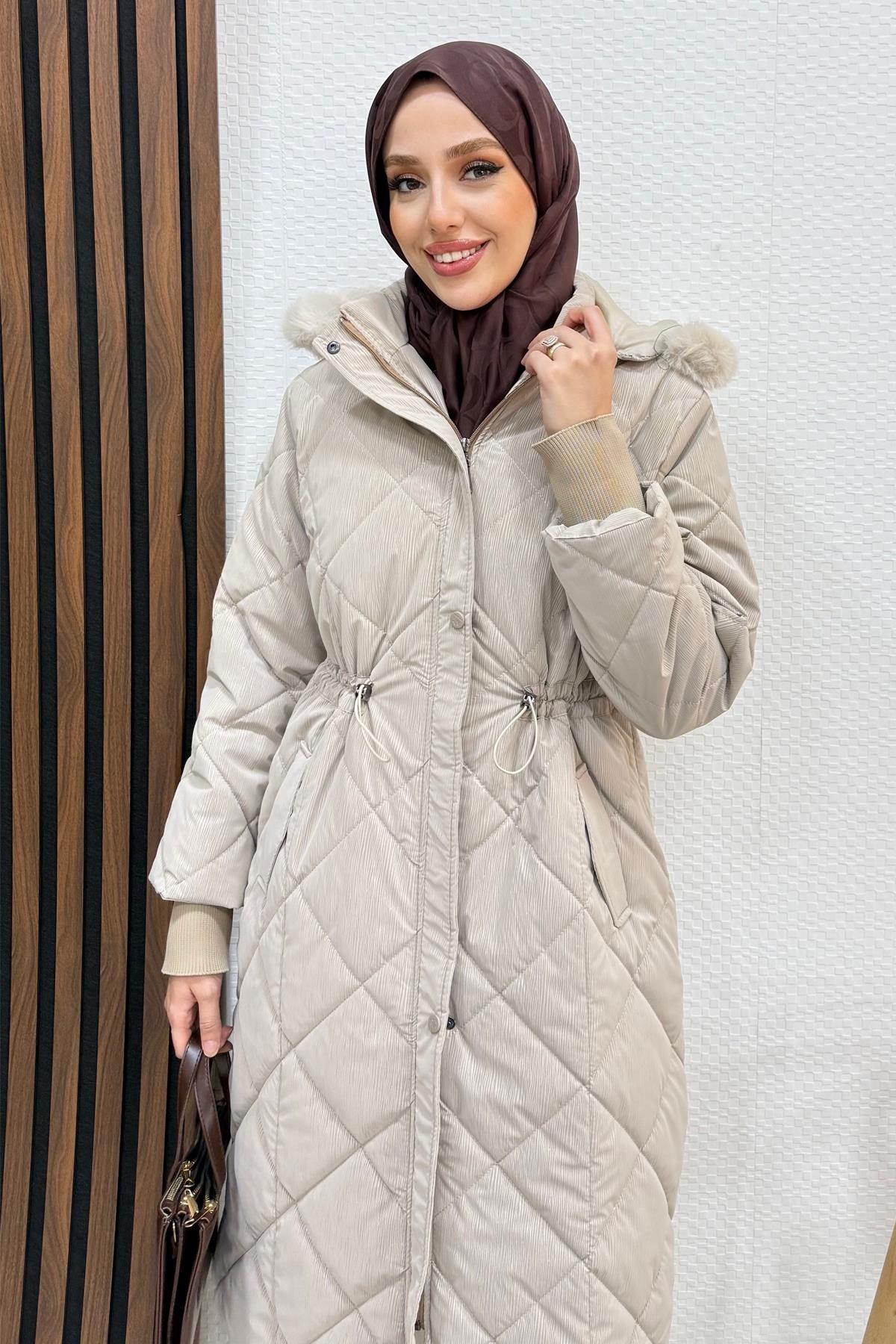 Çizgi Detay Kapitone Mont Bej