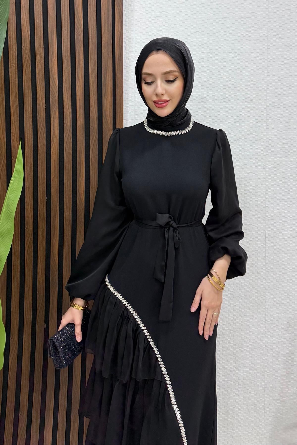 Damla Taş Abiye Siyah